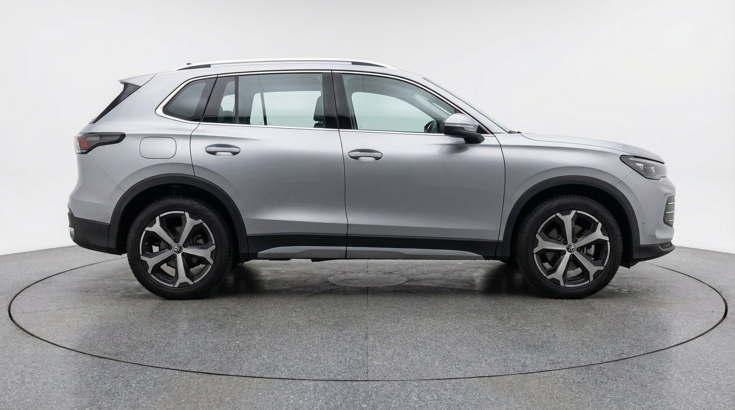 Thumbnail: 2026 Volkswagen Tiguan - 11