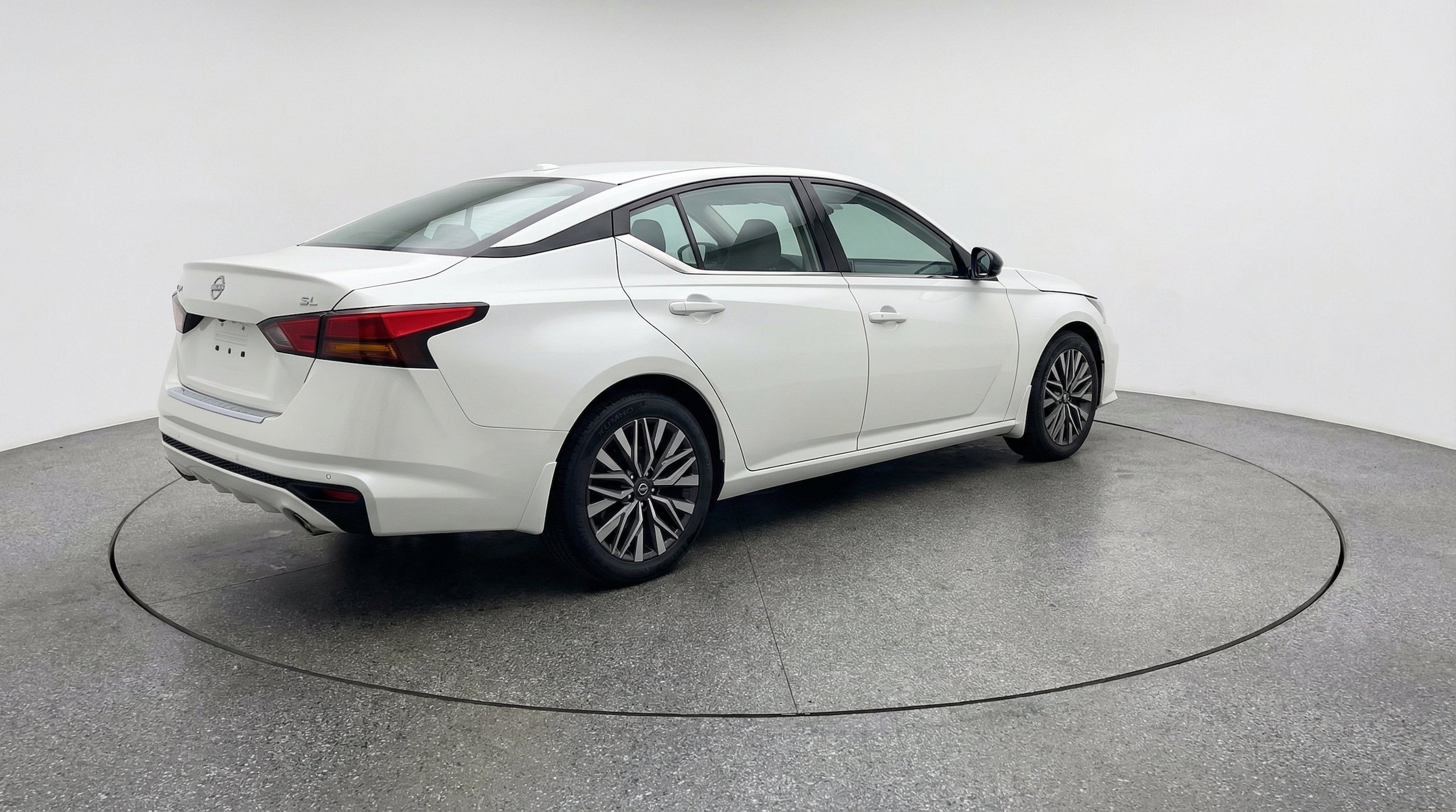 Thumbnail: 2025 Nissan Altima - 9