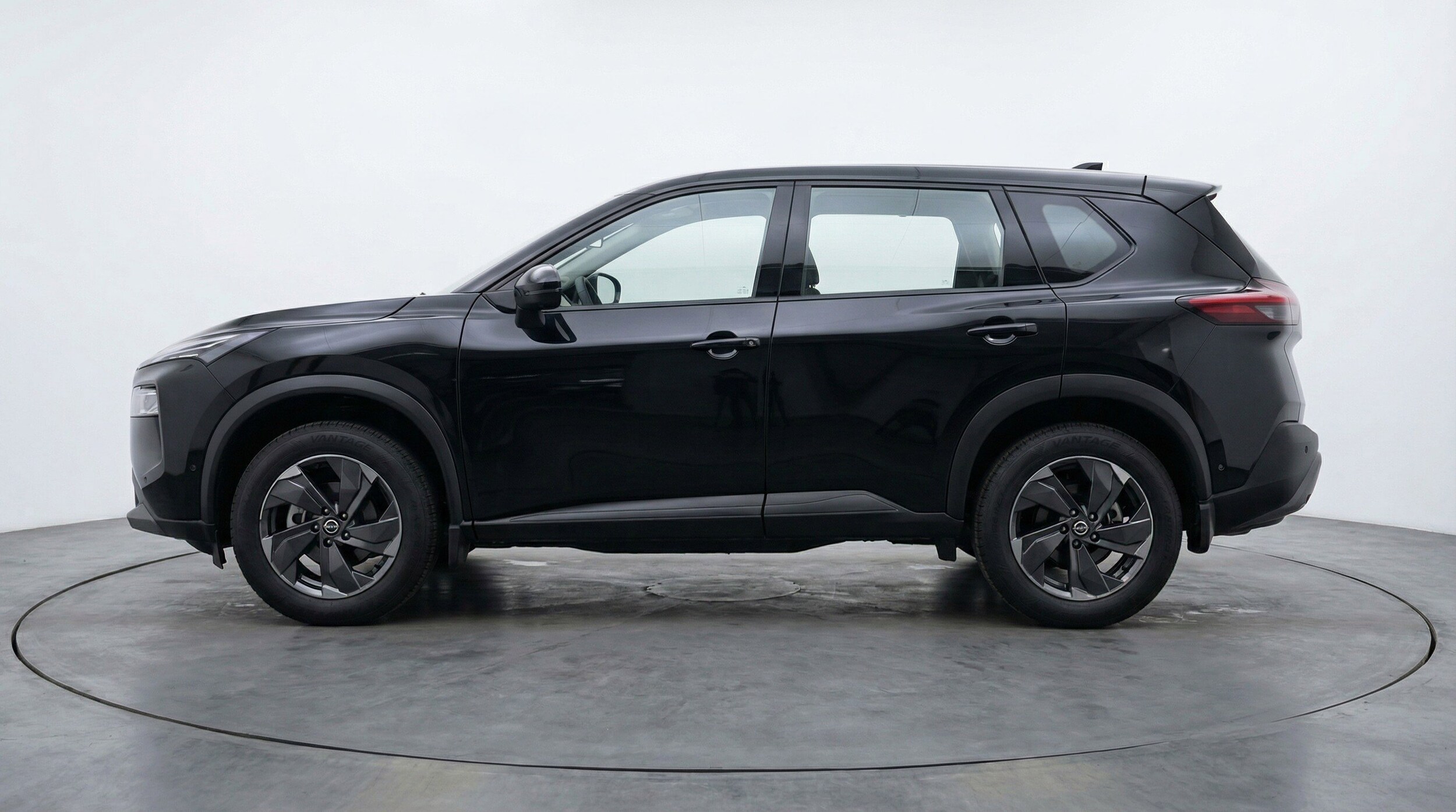 Thumbnail: 2025 Nissan Rogue - 5
