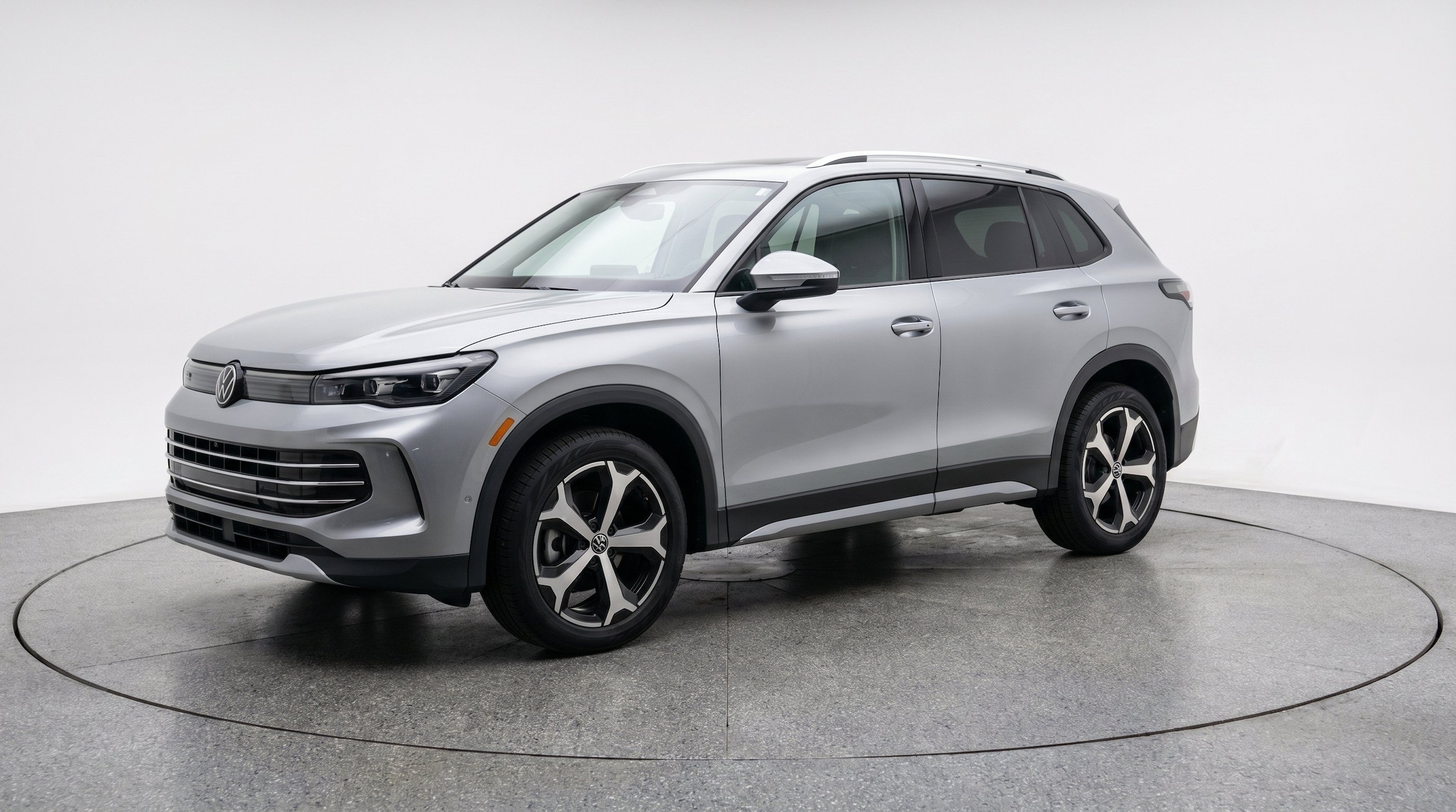 Thumbnail: 2026 Volkswagen Tiguan - 3