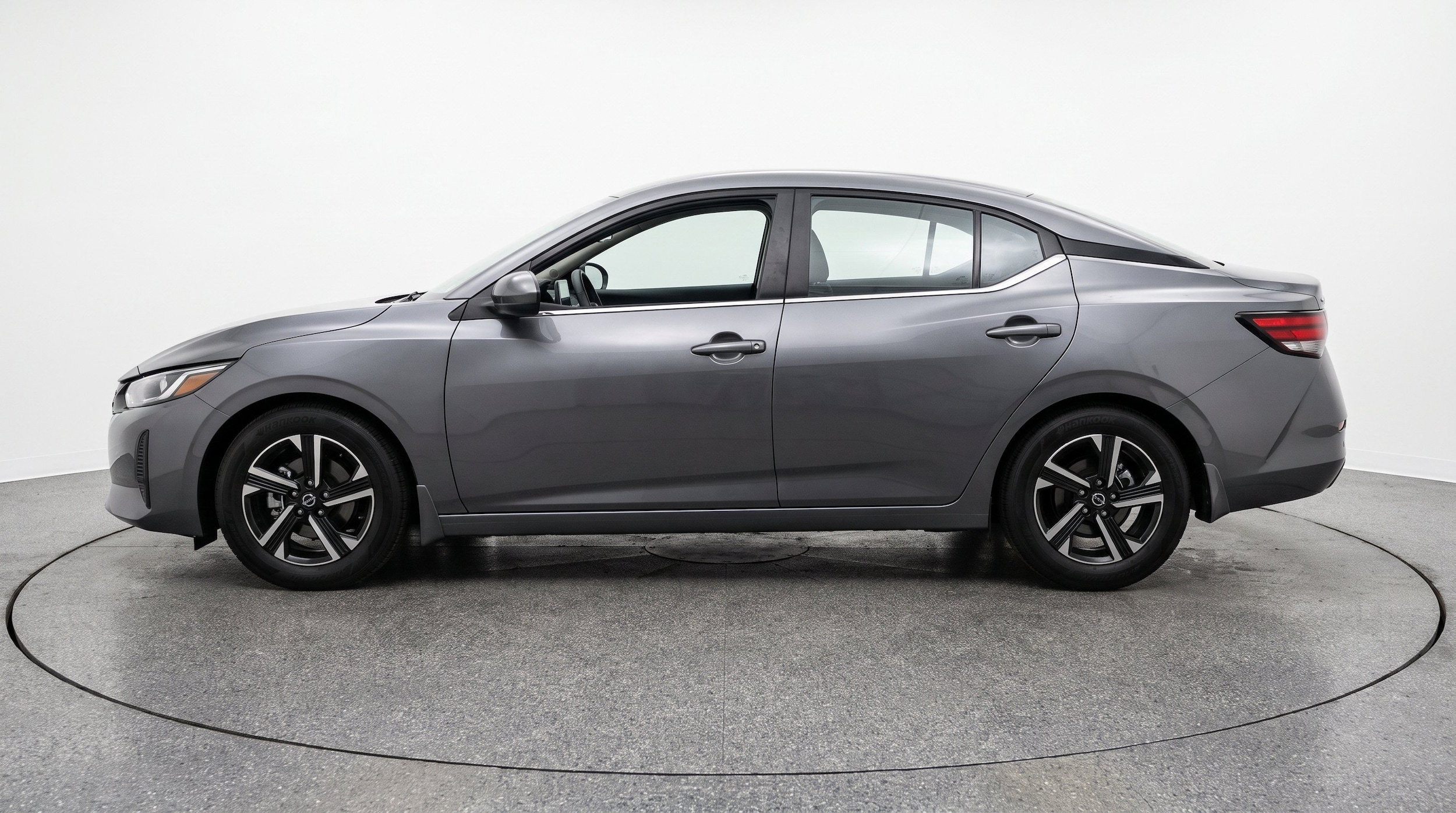 Thumbnail: 2025 Nissan Sentra - 5