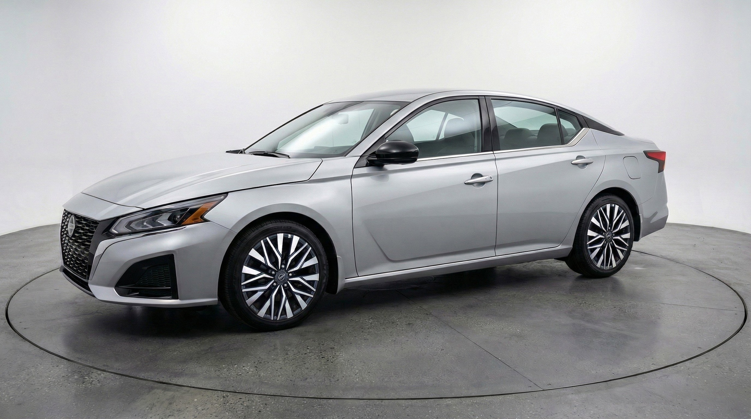 Thumbnail: 2025 Nissan Altima - 3