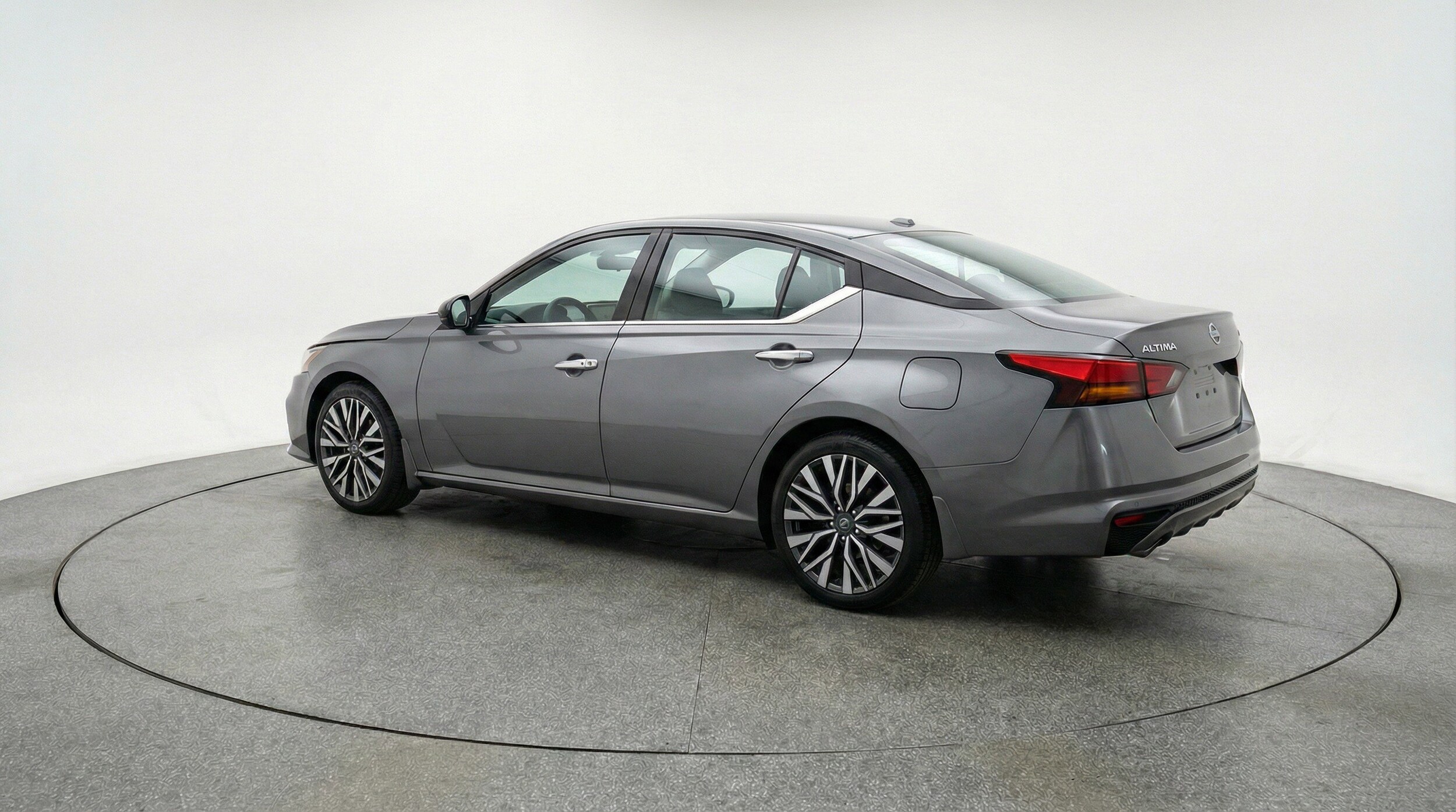 Thumbnail: 2025 Nissan Altima - 6