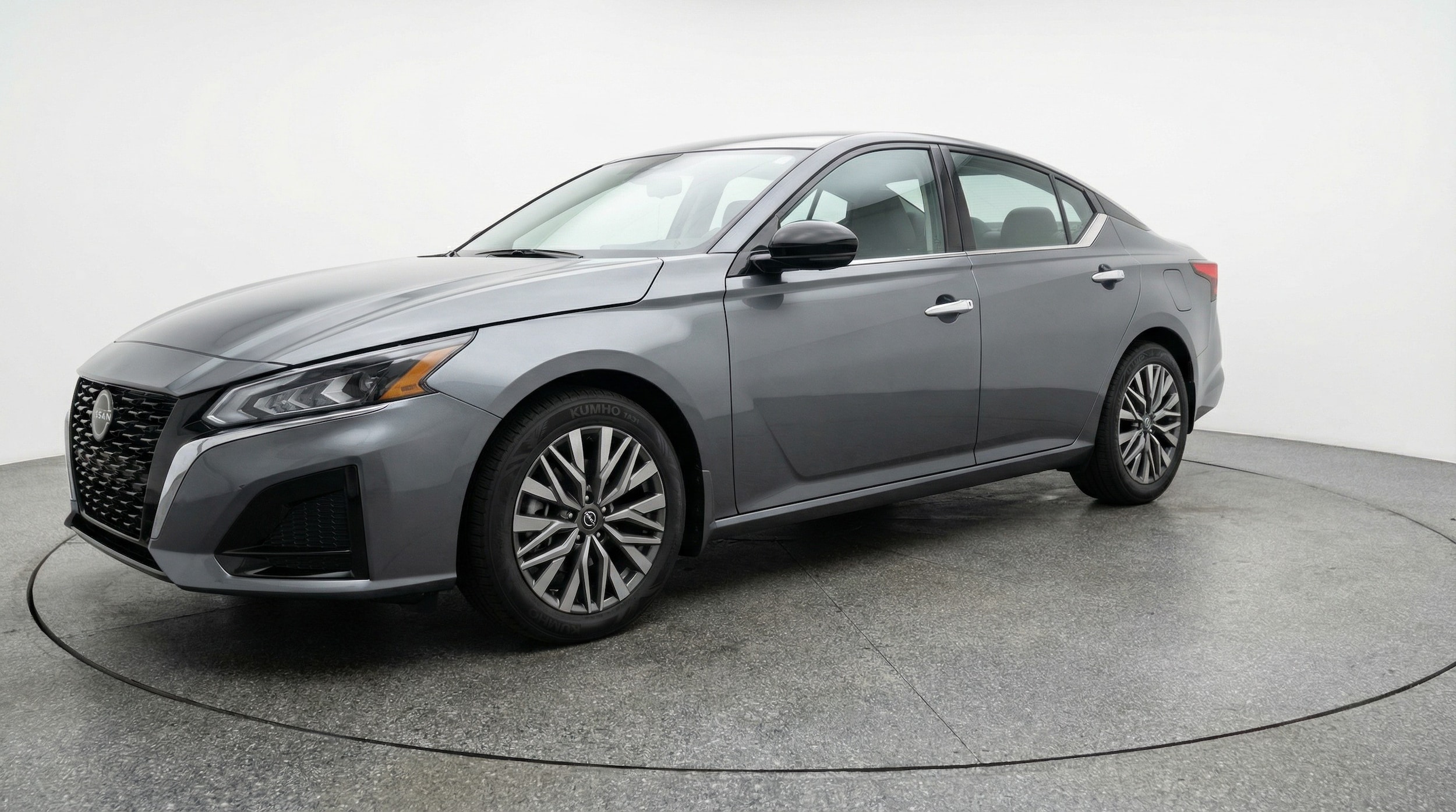 Thumbnail: 2025 Nissan Altima - 3