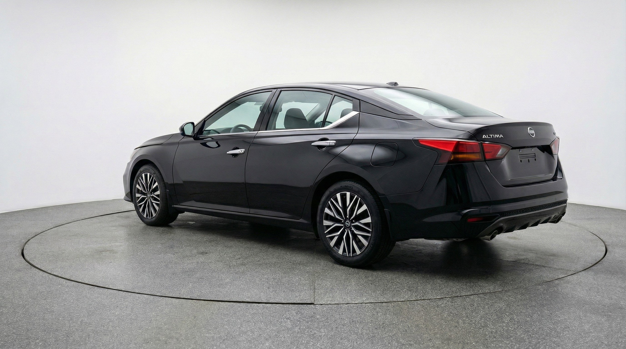 Thumbnail: 2025 Nissan Altima - 6