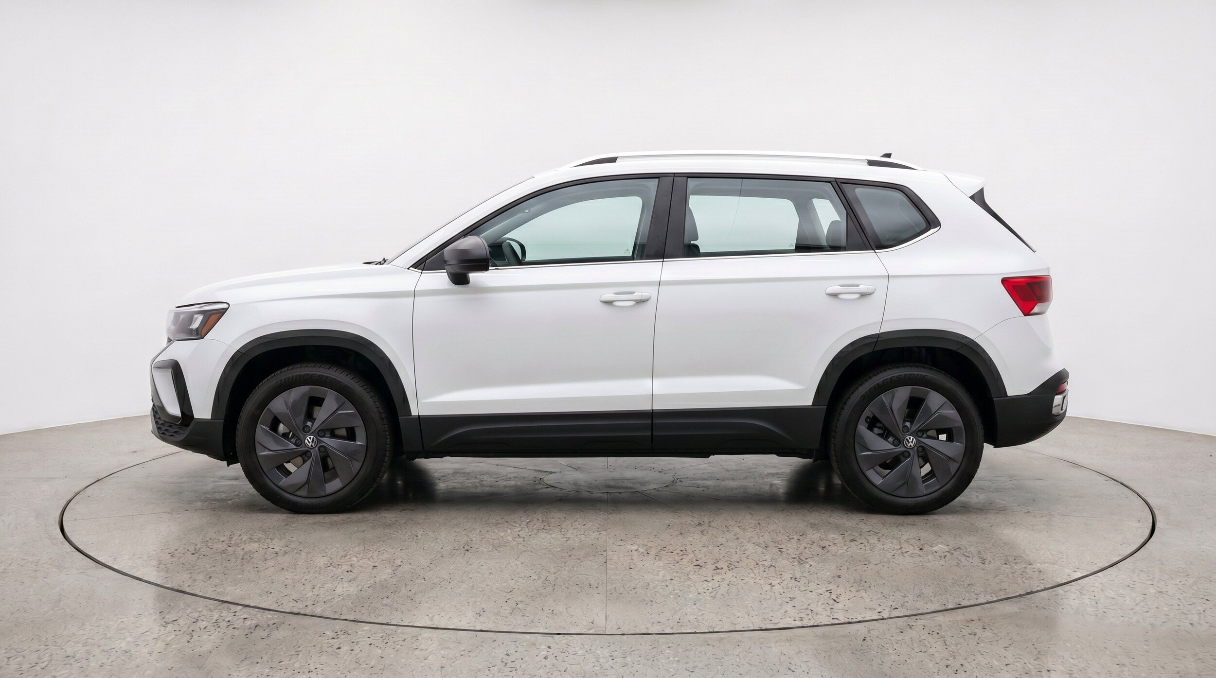 Thumbnail: 2026 Volkswagen Taos - 5