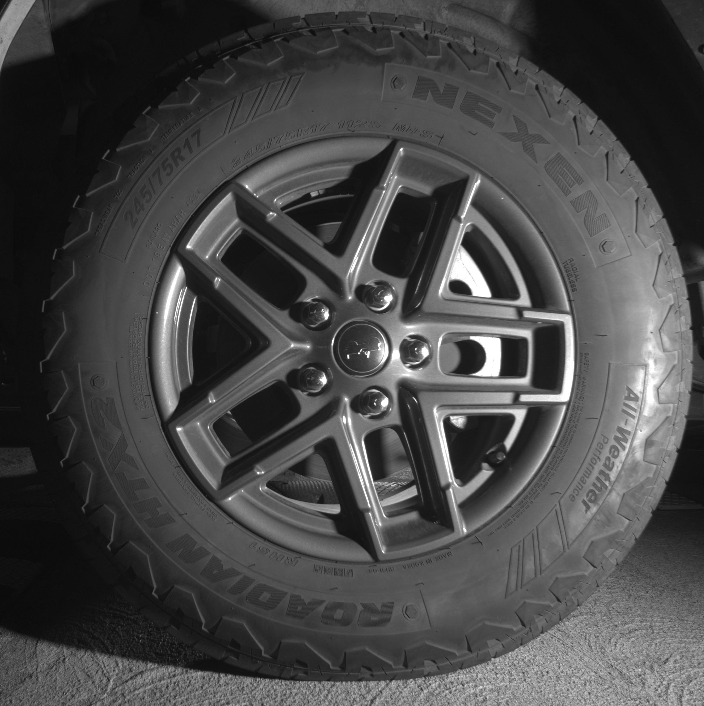 Thumbnail: 2025 Jeep Wrangler - 12