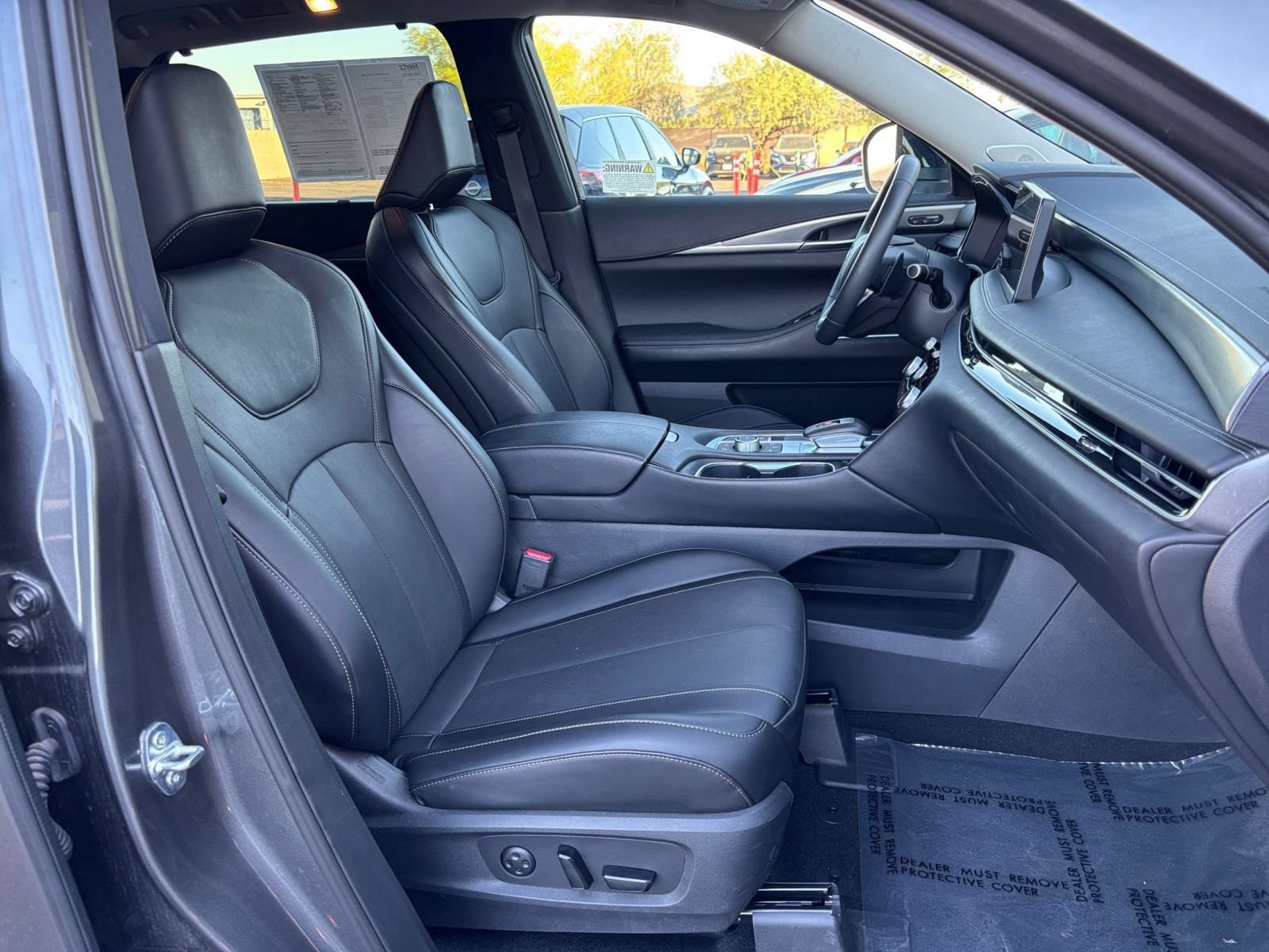 Thumbnail: 2026 INFINITI QX60 - 35