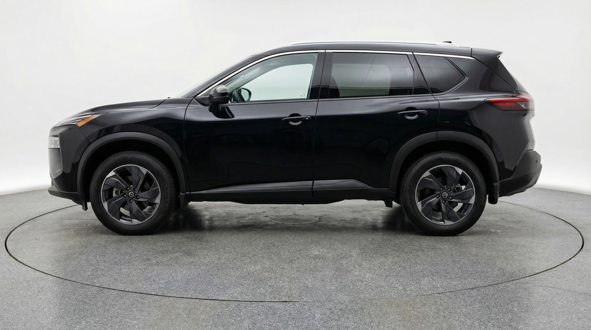 Thumbnail: 2025 Nissan Rogue - 5