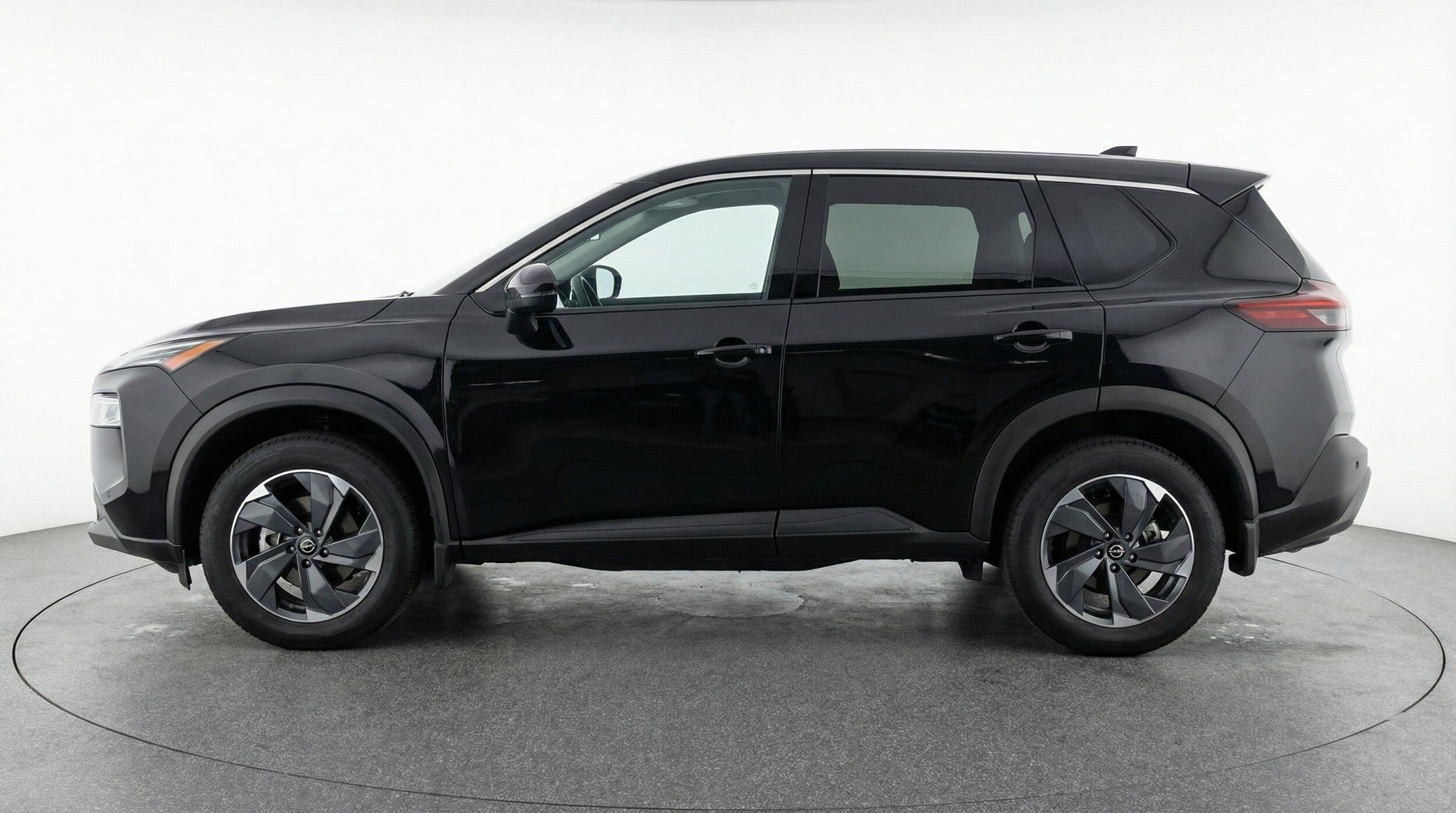 Thumbnail: 2025 Nissan Rogue - 5