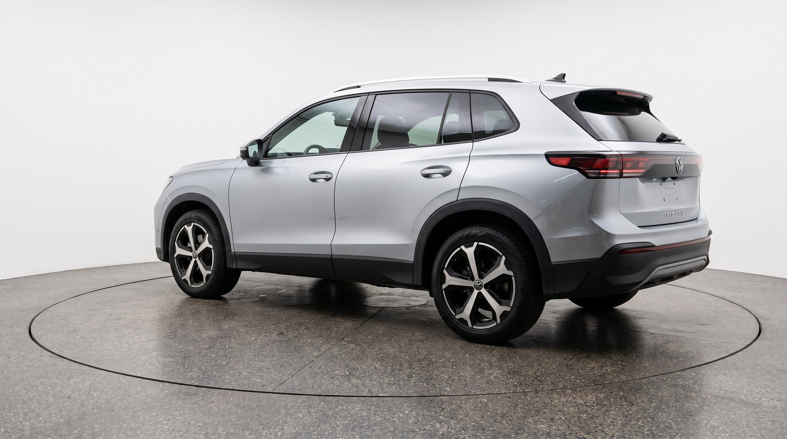 Thumbnail: 2026 Volkswagen Tiguan - 6