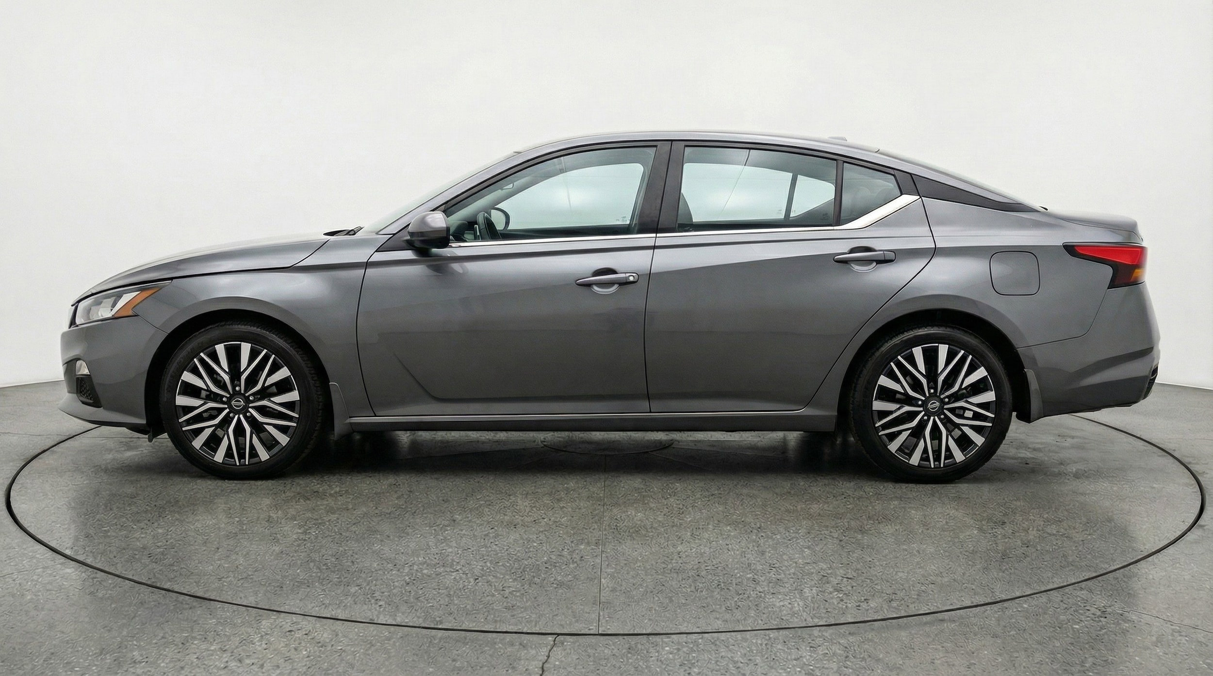 Thumbnail: 2025 Nissan Altima - 5