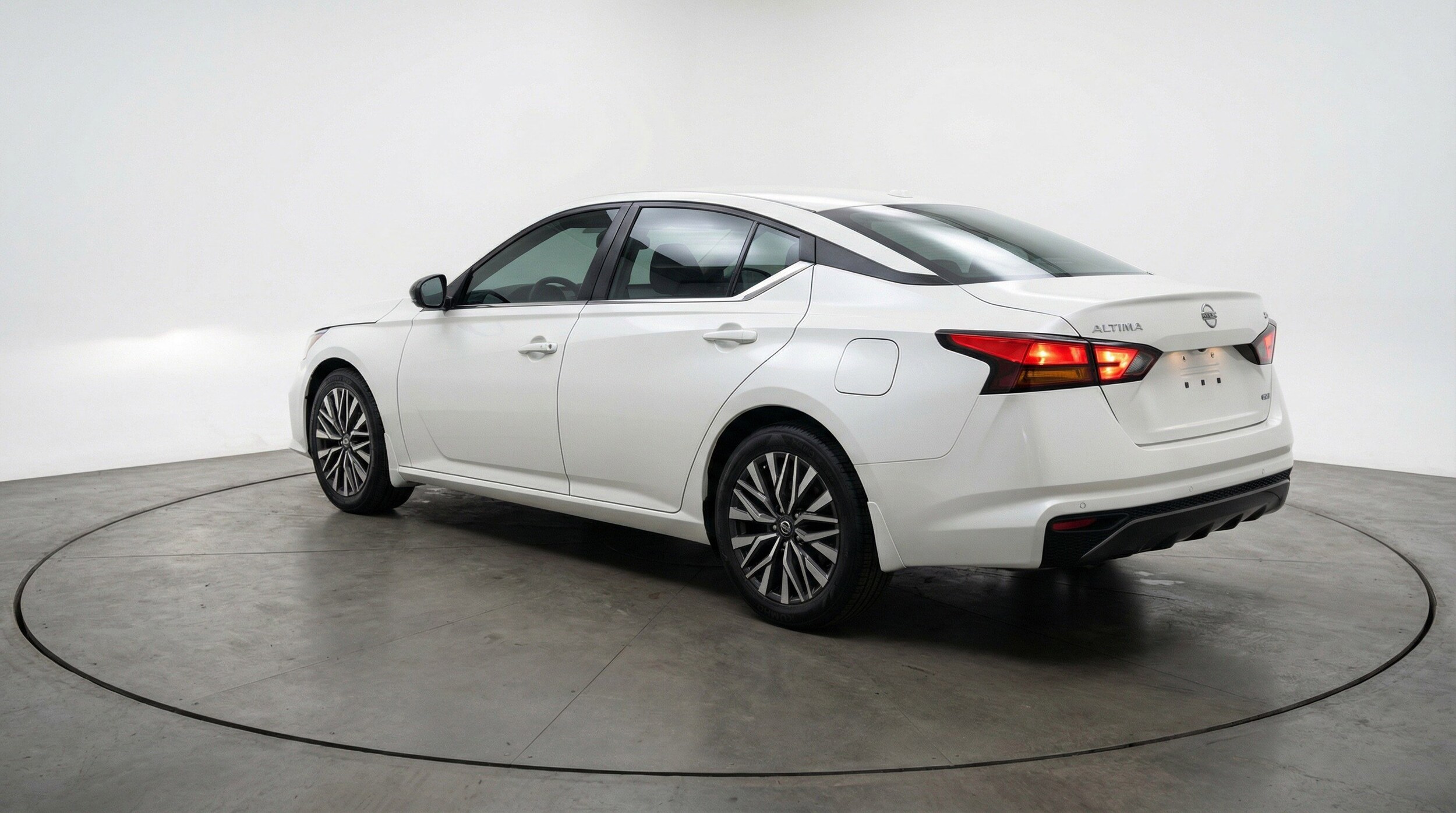 Thumbnail: 2025 Nissan Altima - 6