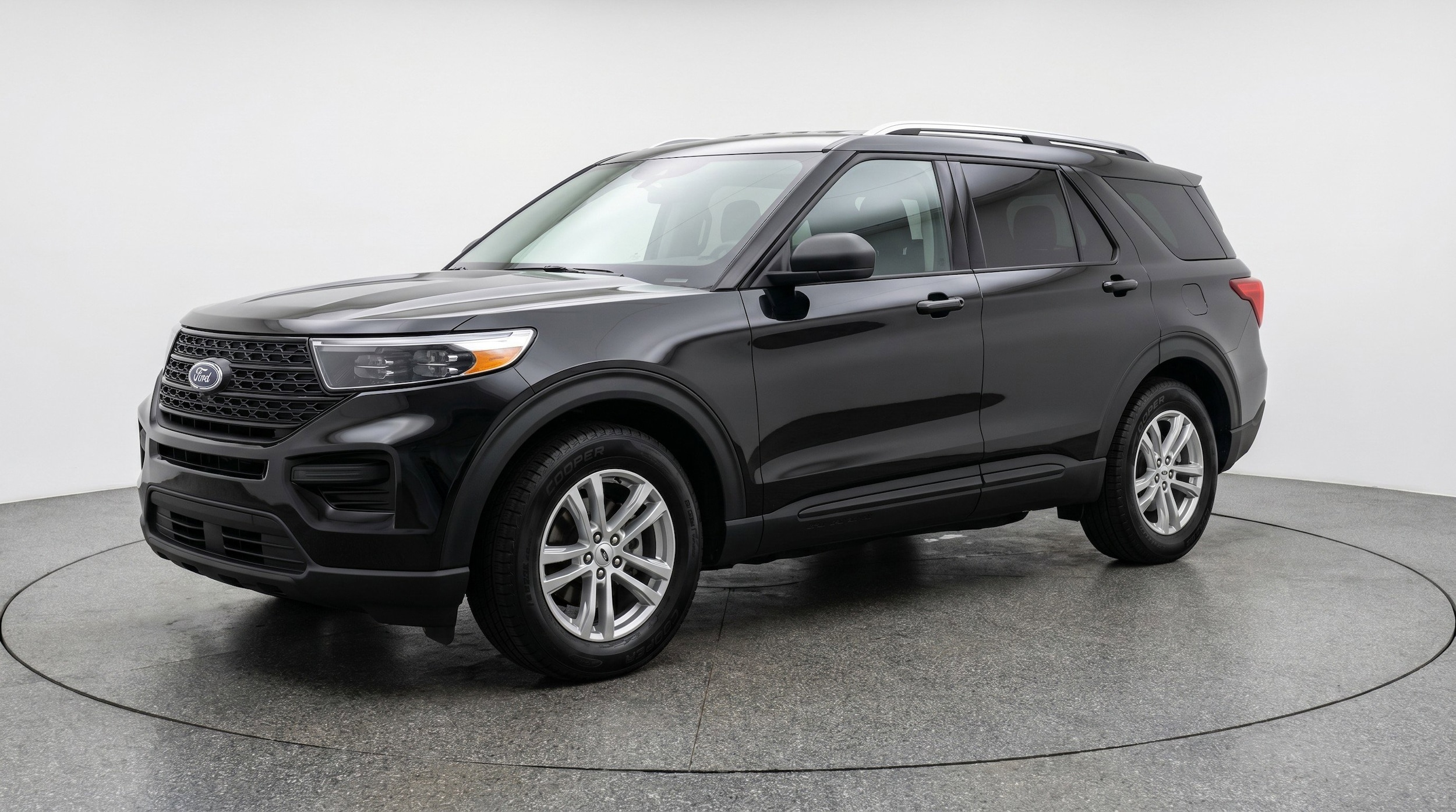 Thumbnail: 2024 Ford Explorer - 3