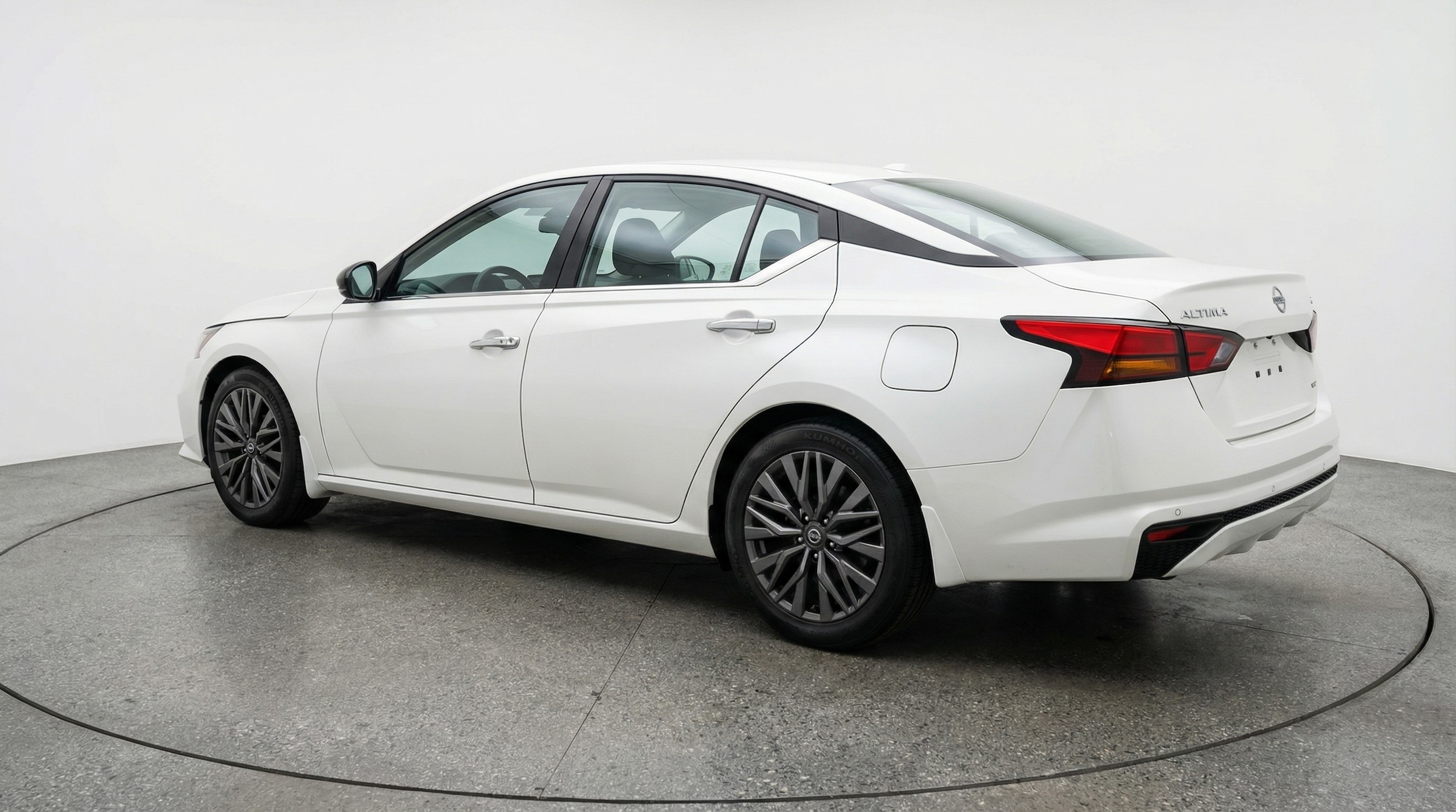 Thumbnail: 2025 Nissan Altima - 5