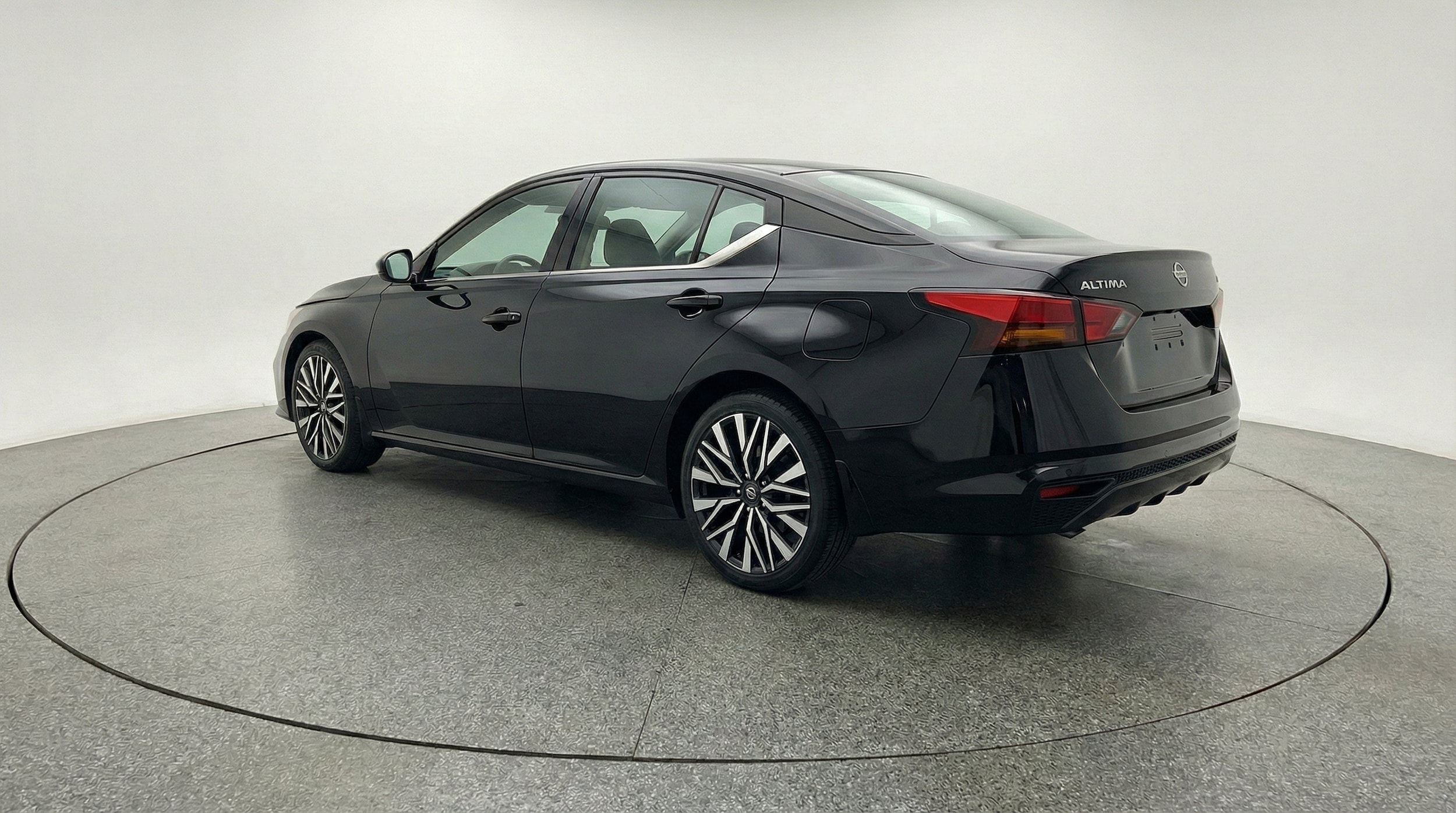 Thumbnail: 2025 Nissan Altima - 6