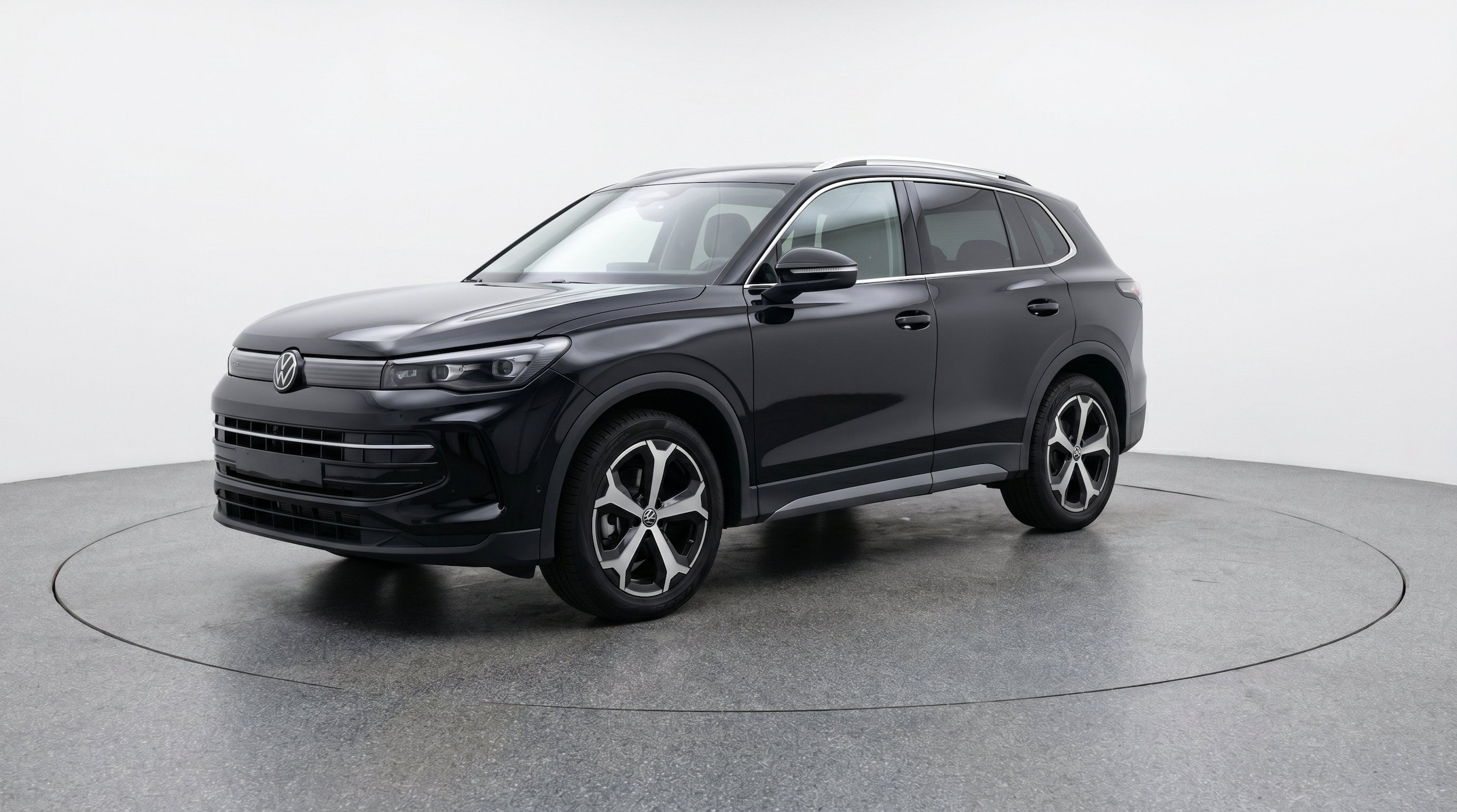 Thumbnail: 2026 Volkswagen Tiguan - 3