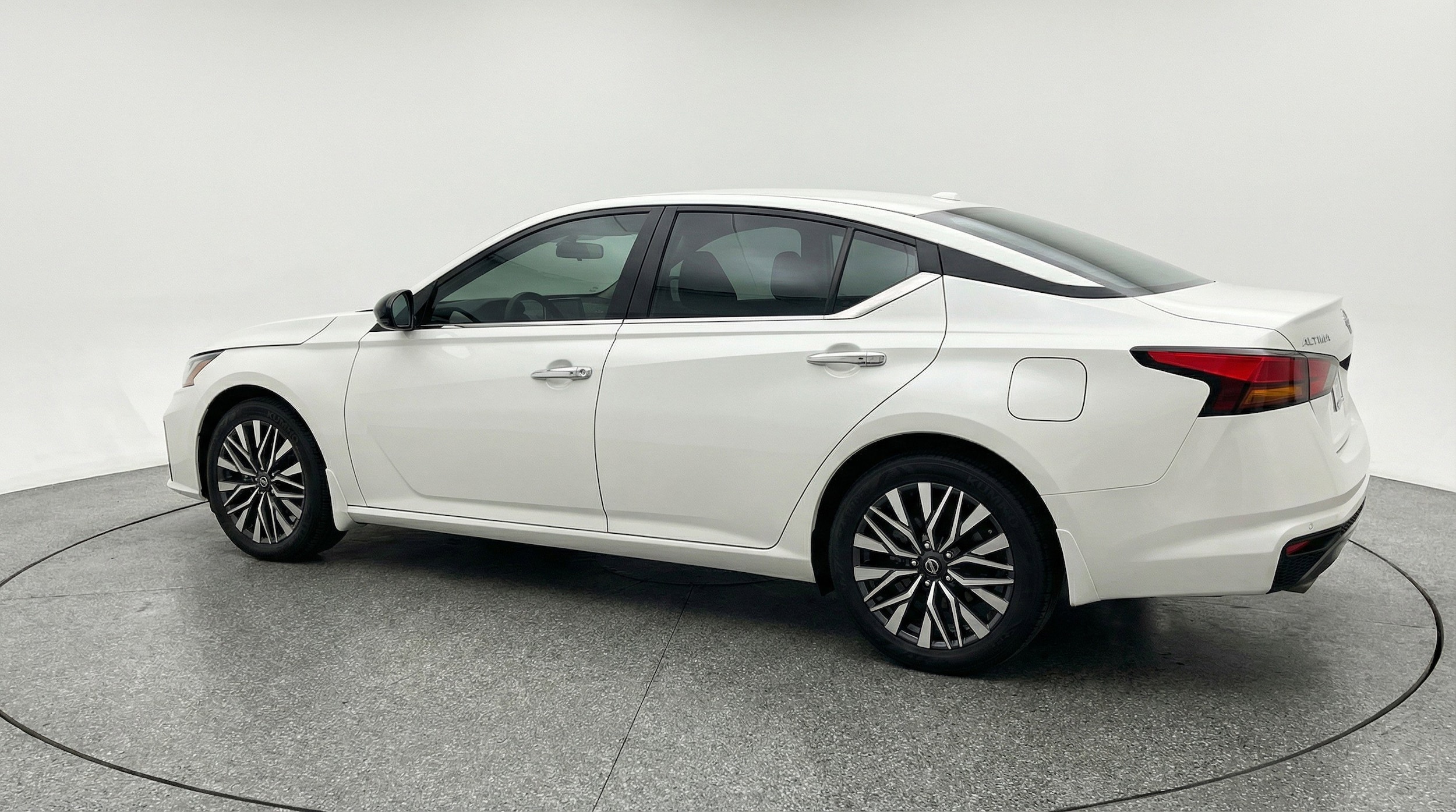 Thumbnail: 2025 Nissan Altima - 6