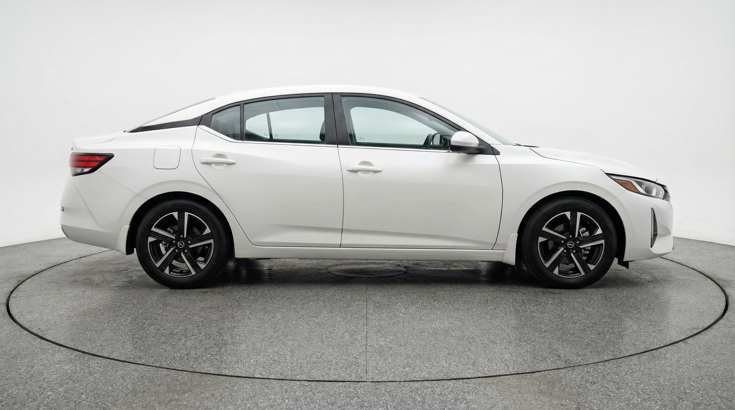Thumbnail: 2025 Nissan Sentra - 11