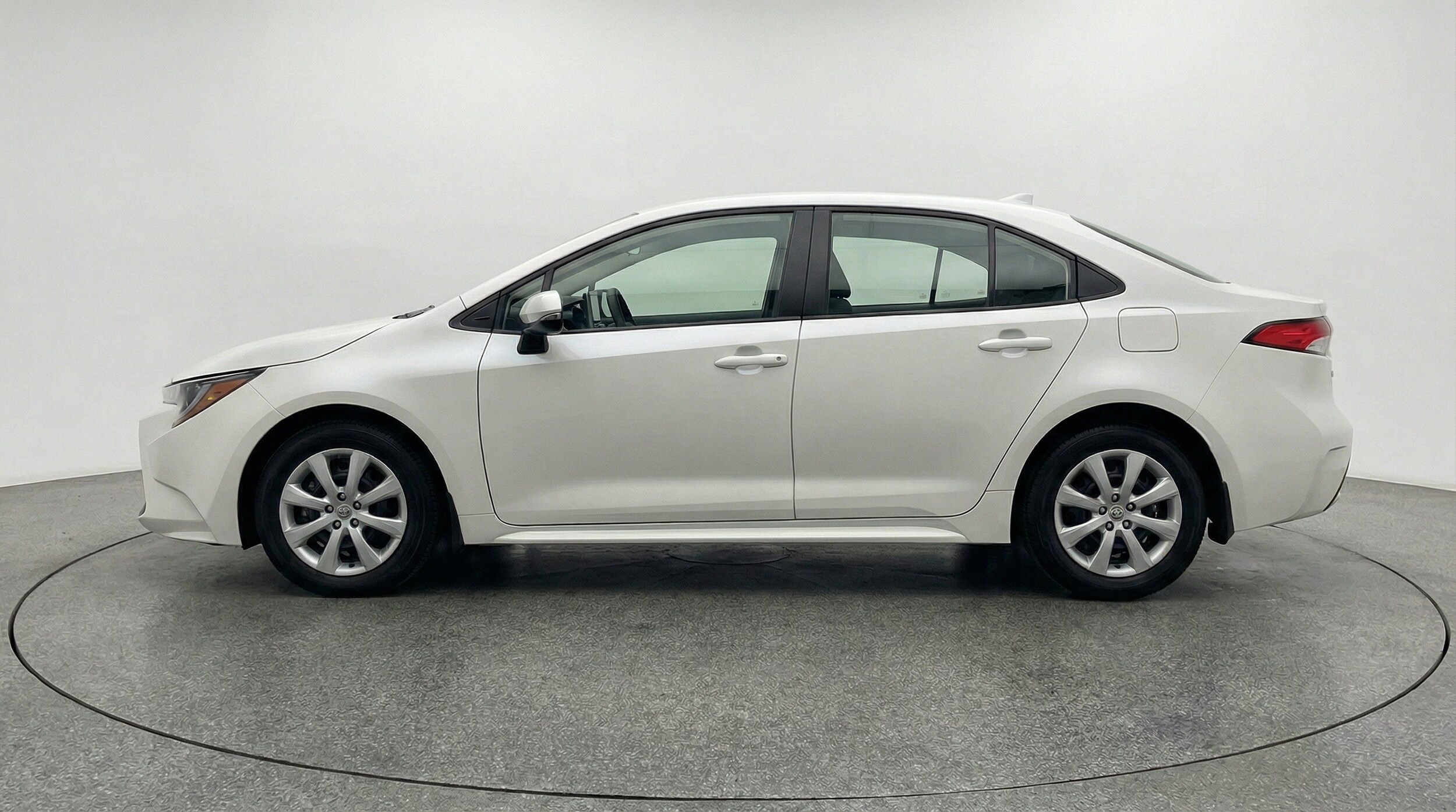 Thumbnail: 2025 Toyota Corolla - 5