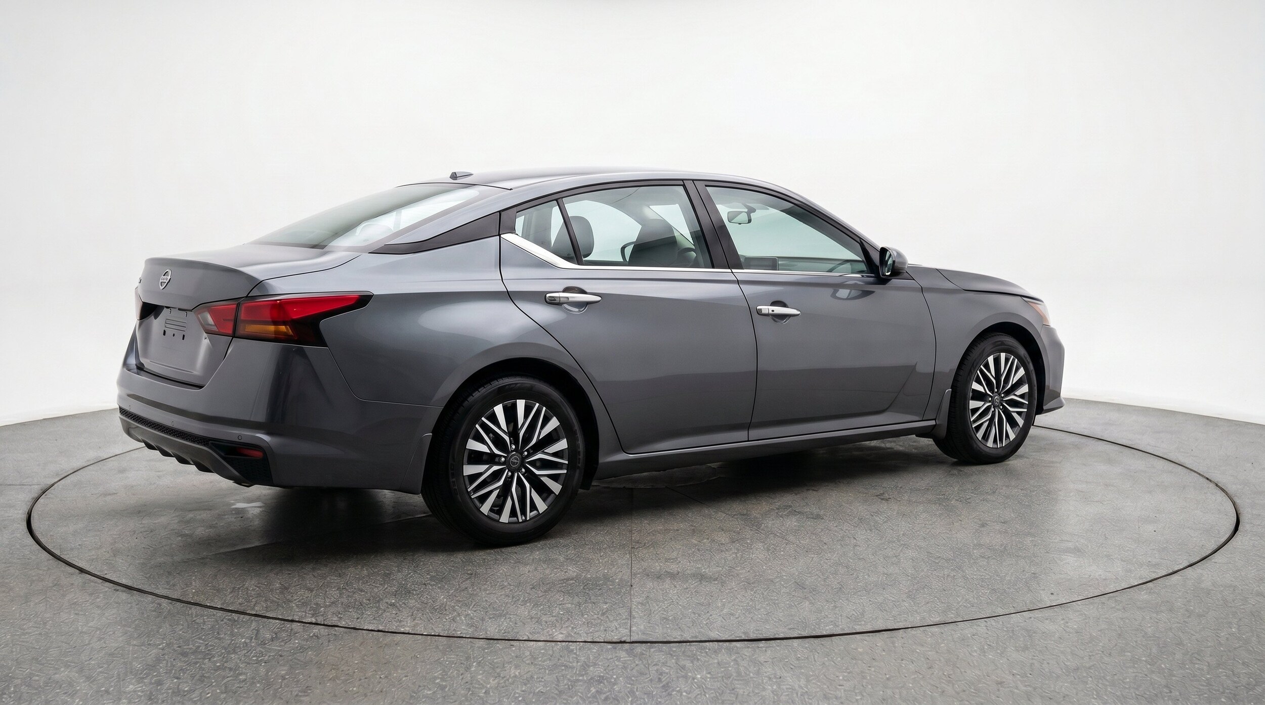Thumbnail: 2025 Nissan Altima - 9