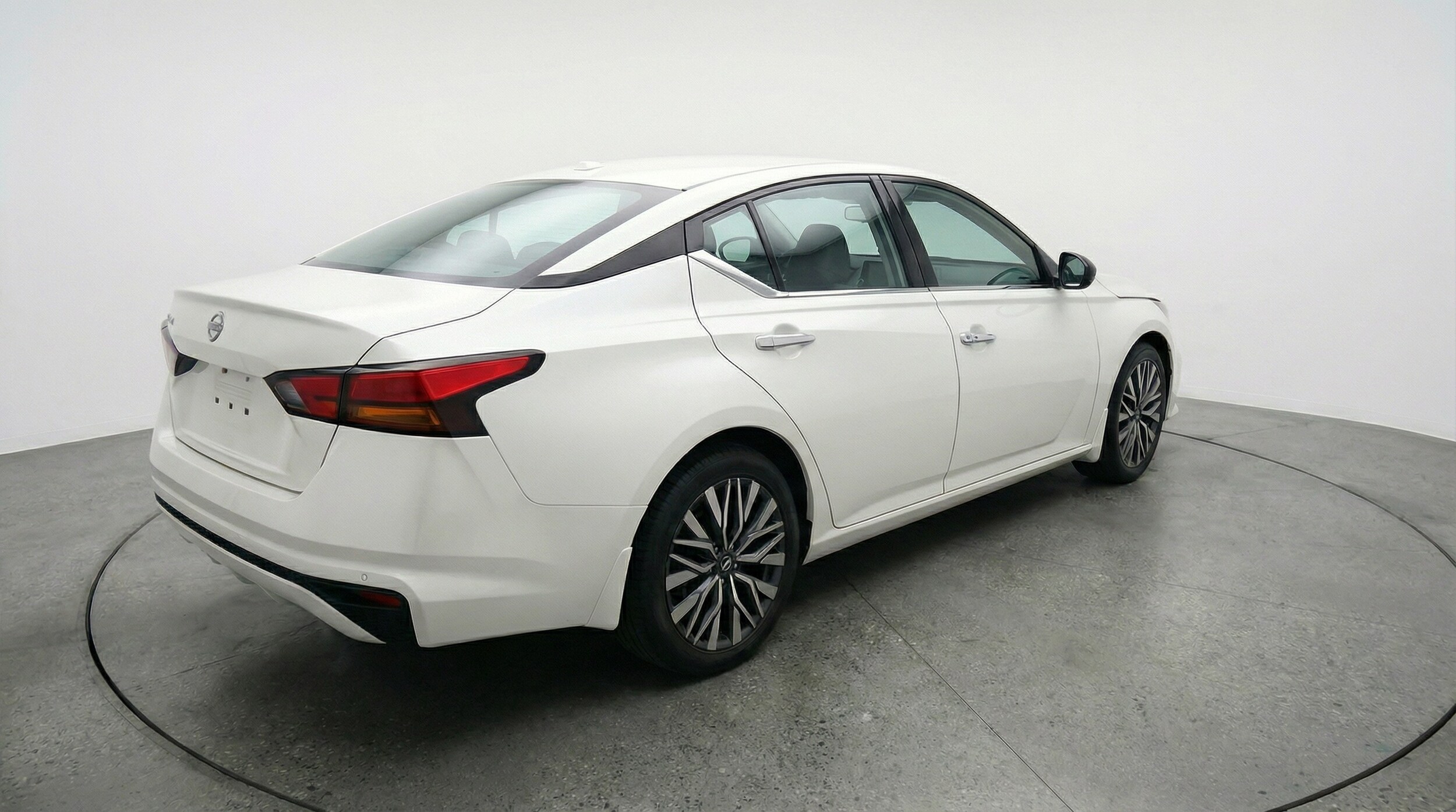 Thumbnail: 2025 Nissan Altima - 7