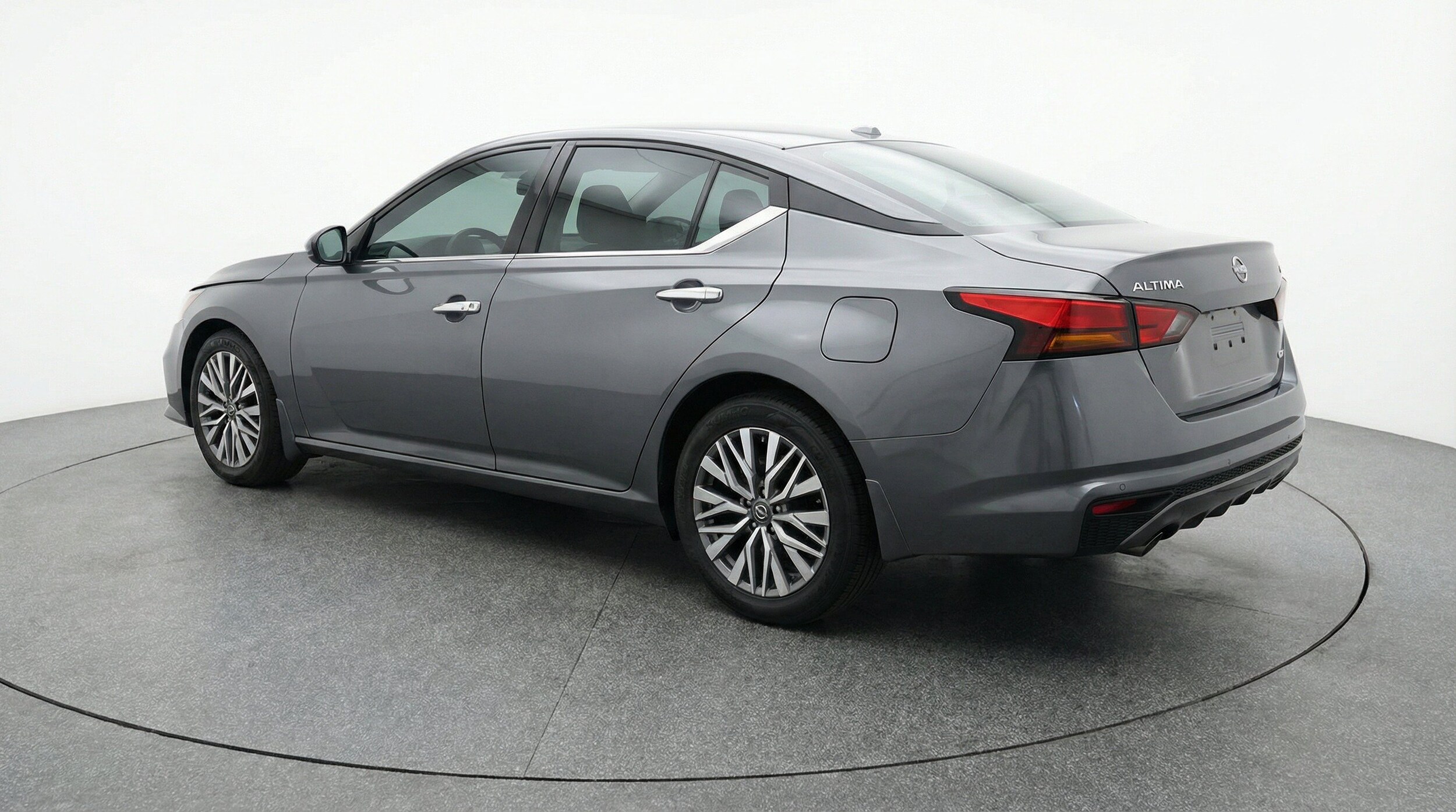 Thumbnail: 2025 Nissan Altima - 6