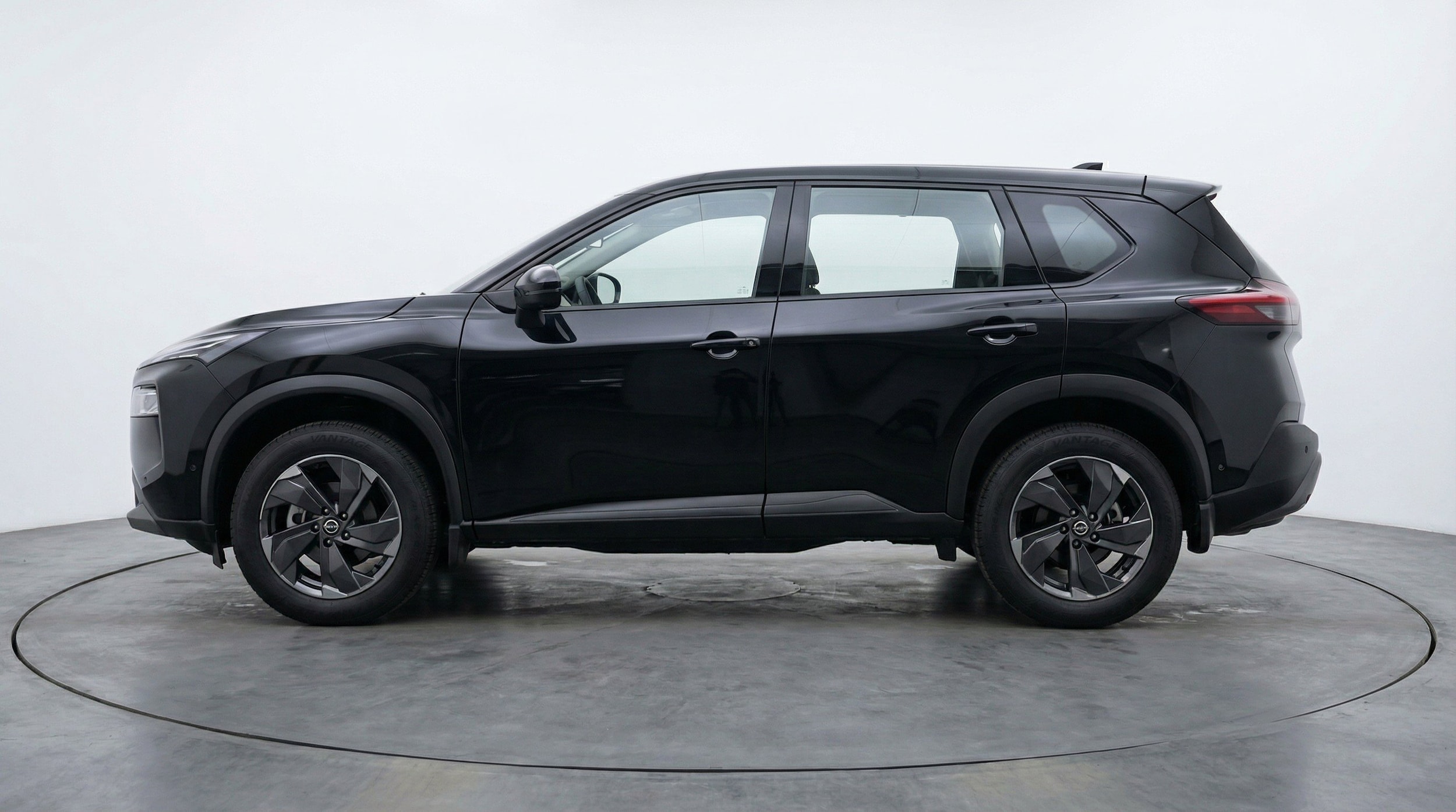 Thumbnail: 2025 Nissan Rogue - 5