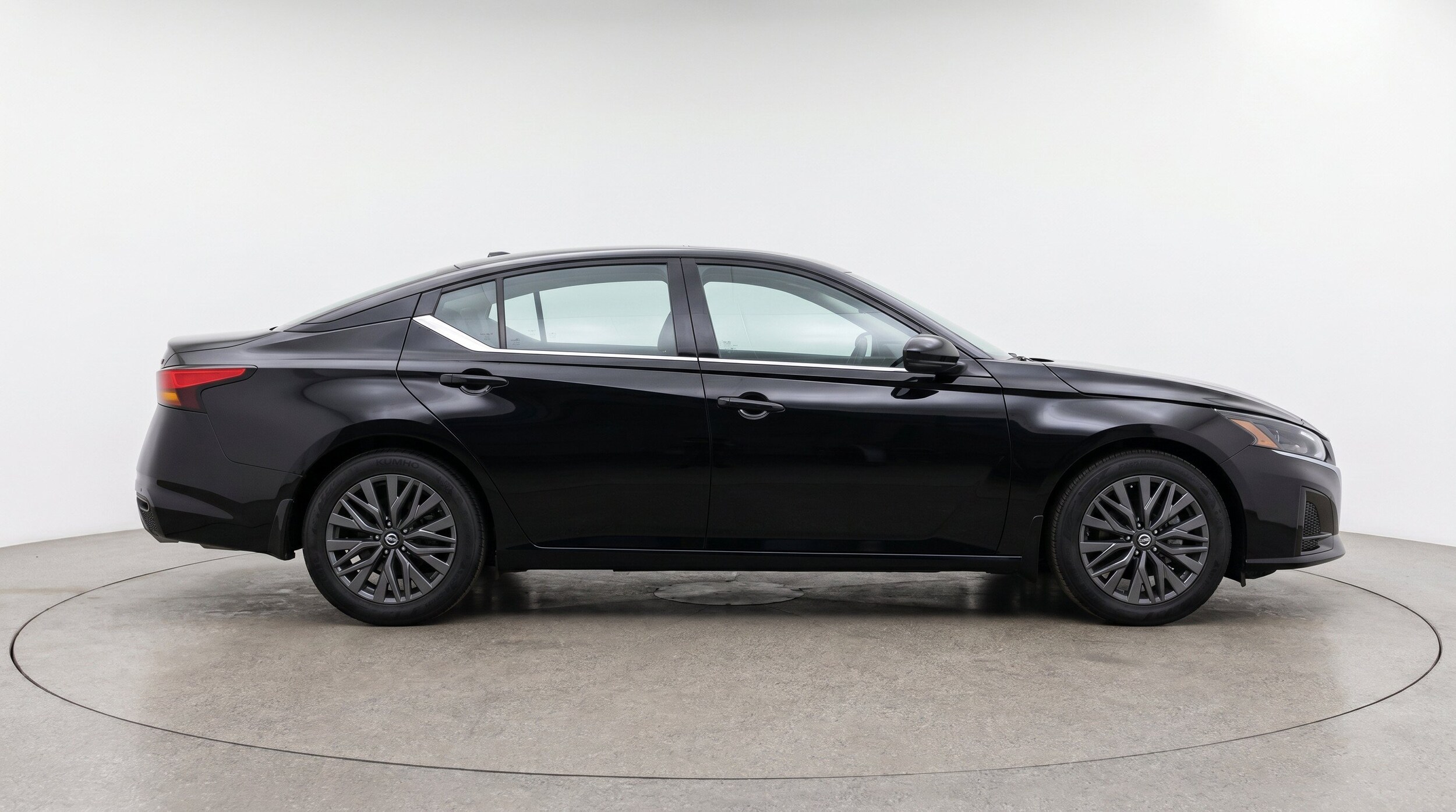 Thumbnail: 2025 Nissan Altima - 11