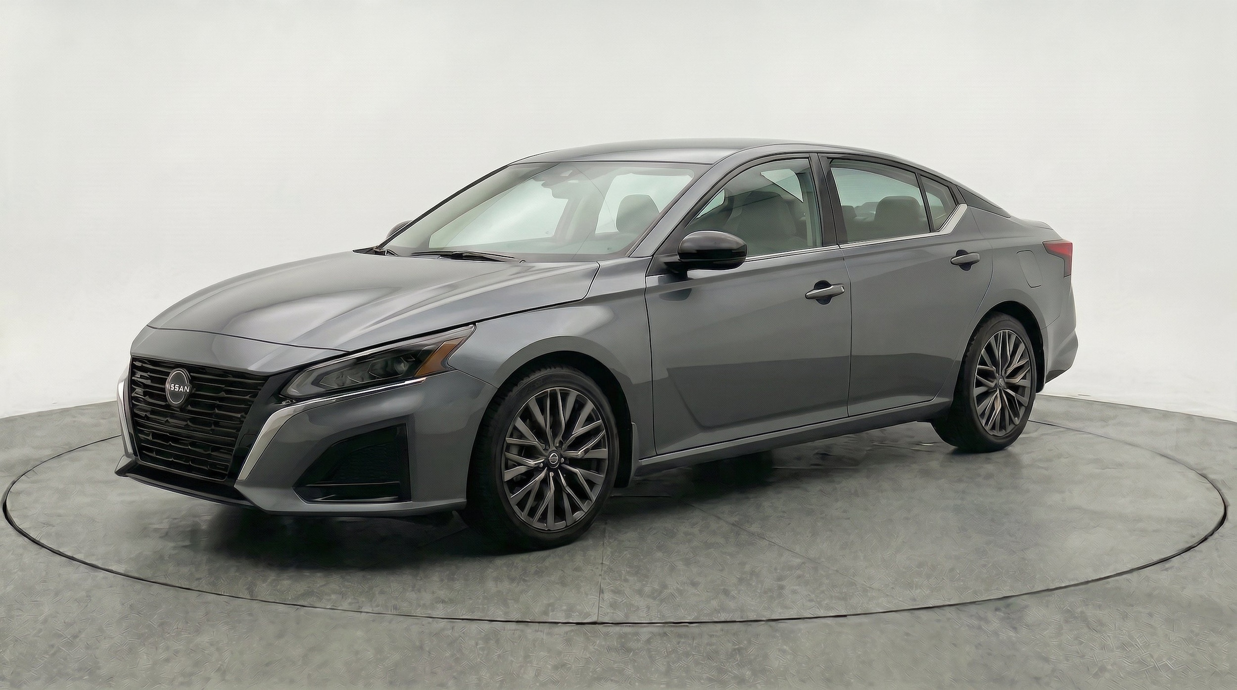 Thumbnail: 2025 Nissan Altima - 3
