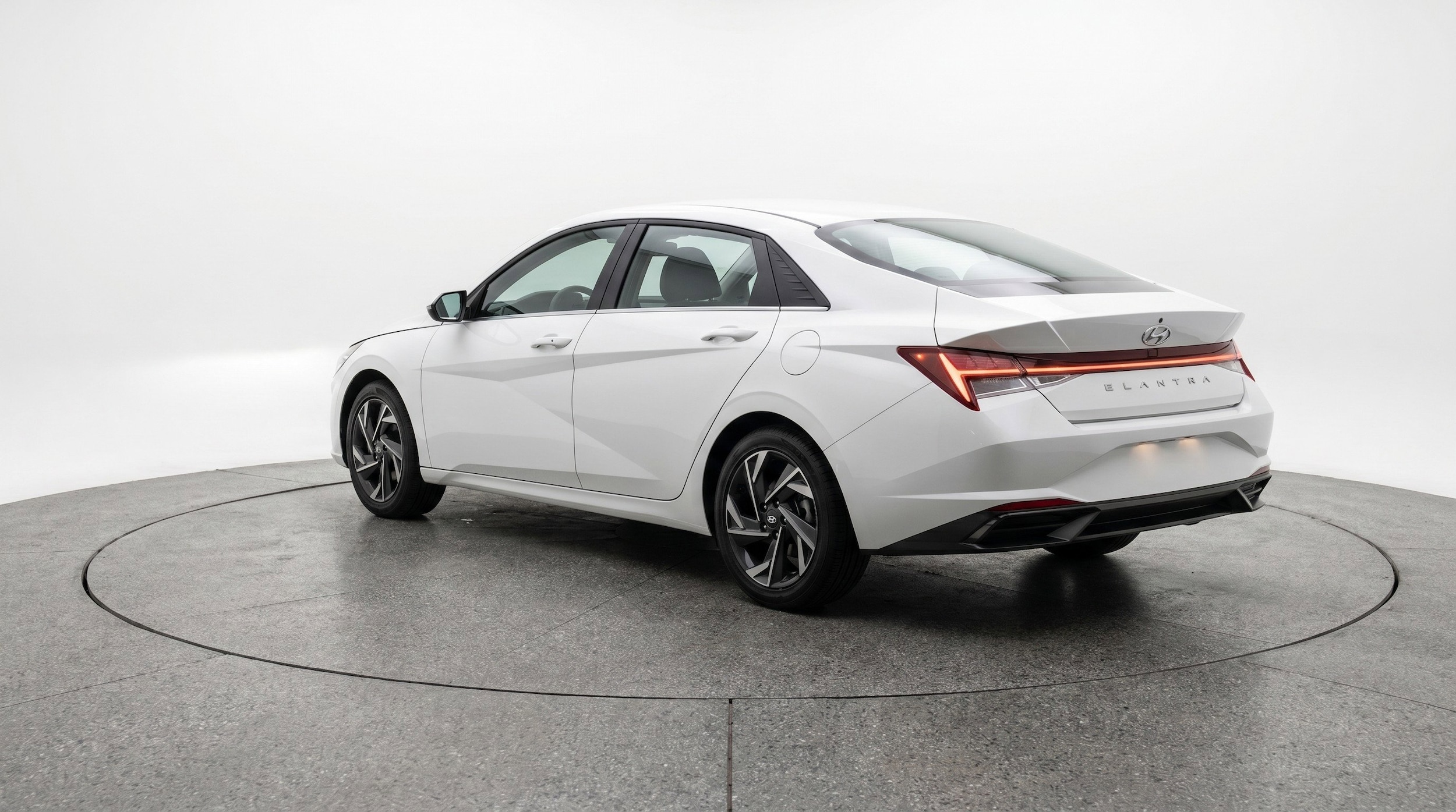 Thumbnail: 2025 Hyundai Elantra - 6