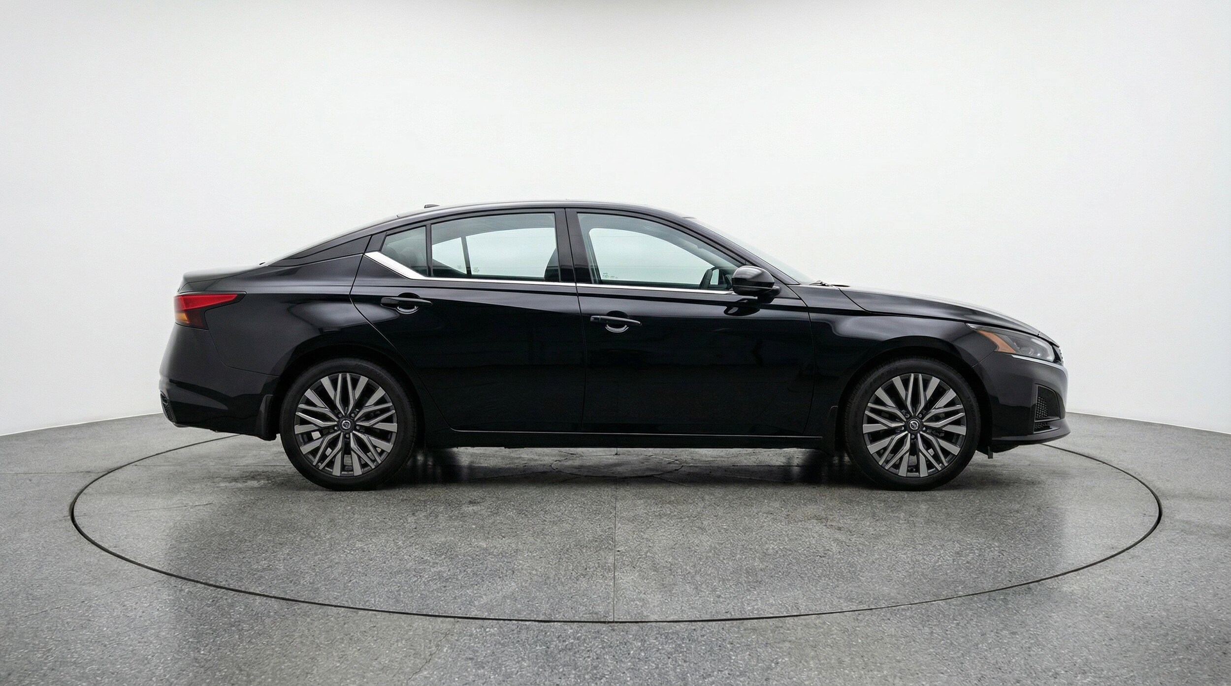 Thumbnail: 2025 Nissan Altima - 11