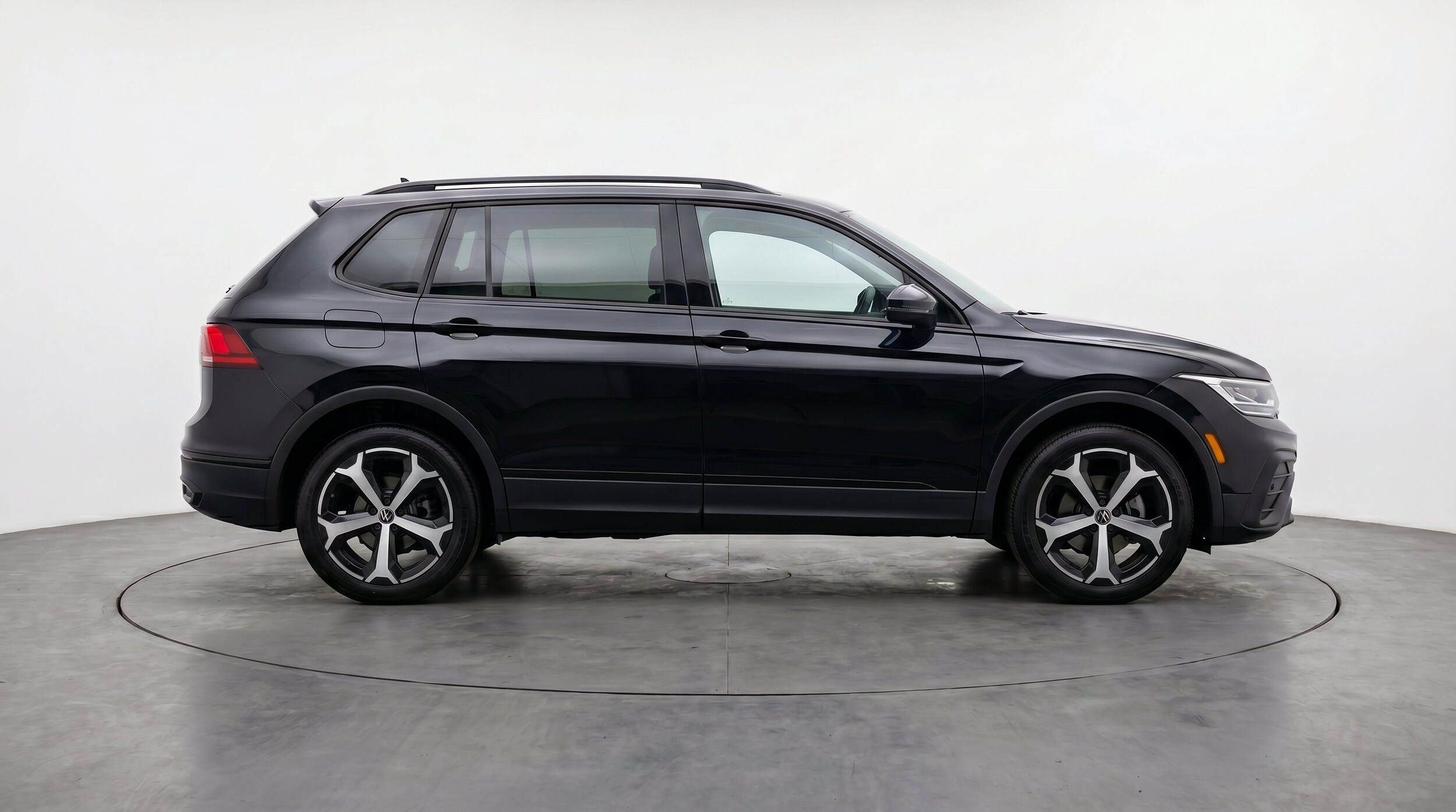 Thumbnail: 2026 Volkswagen Tiguan - 11