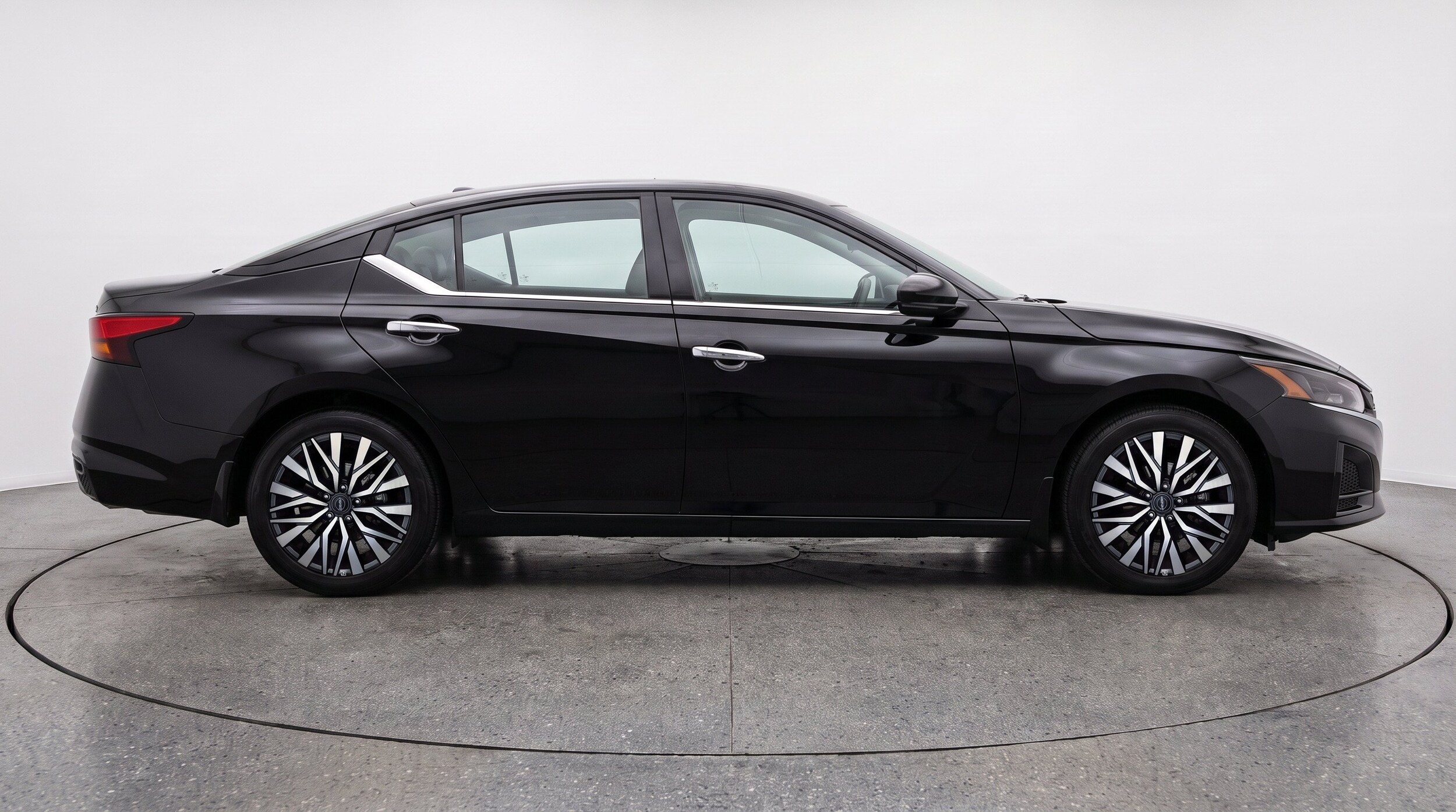 Thumbnail: 2025 Nissan Altima - 11