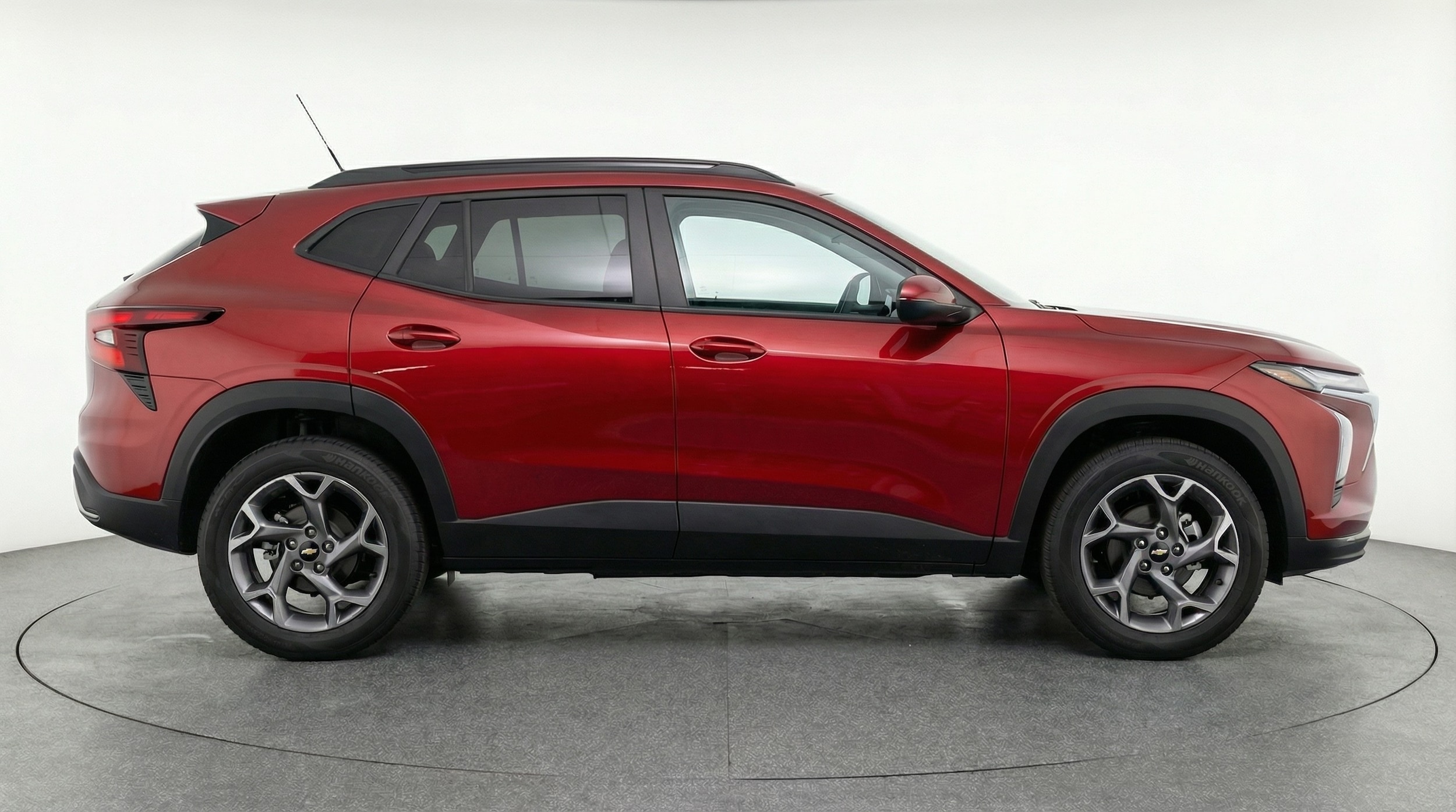 Thumbnail: 2025 Chevrolet Trax - 8