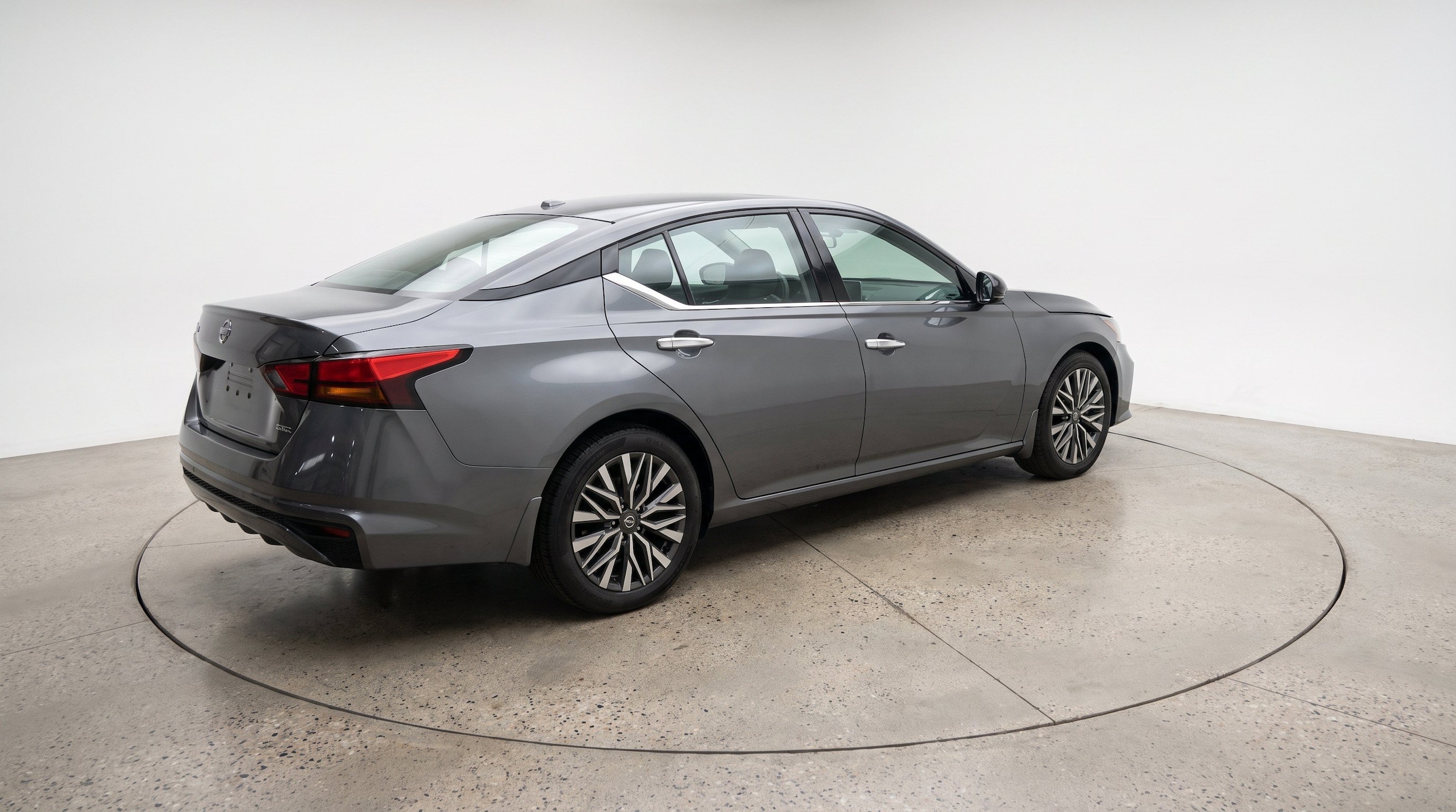 Thumbnail: 2025 Nissan Altima - 9