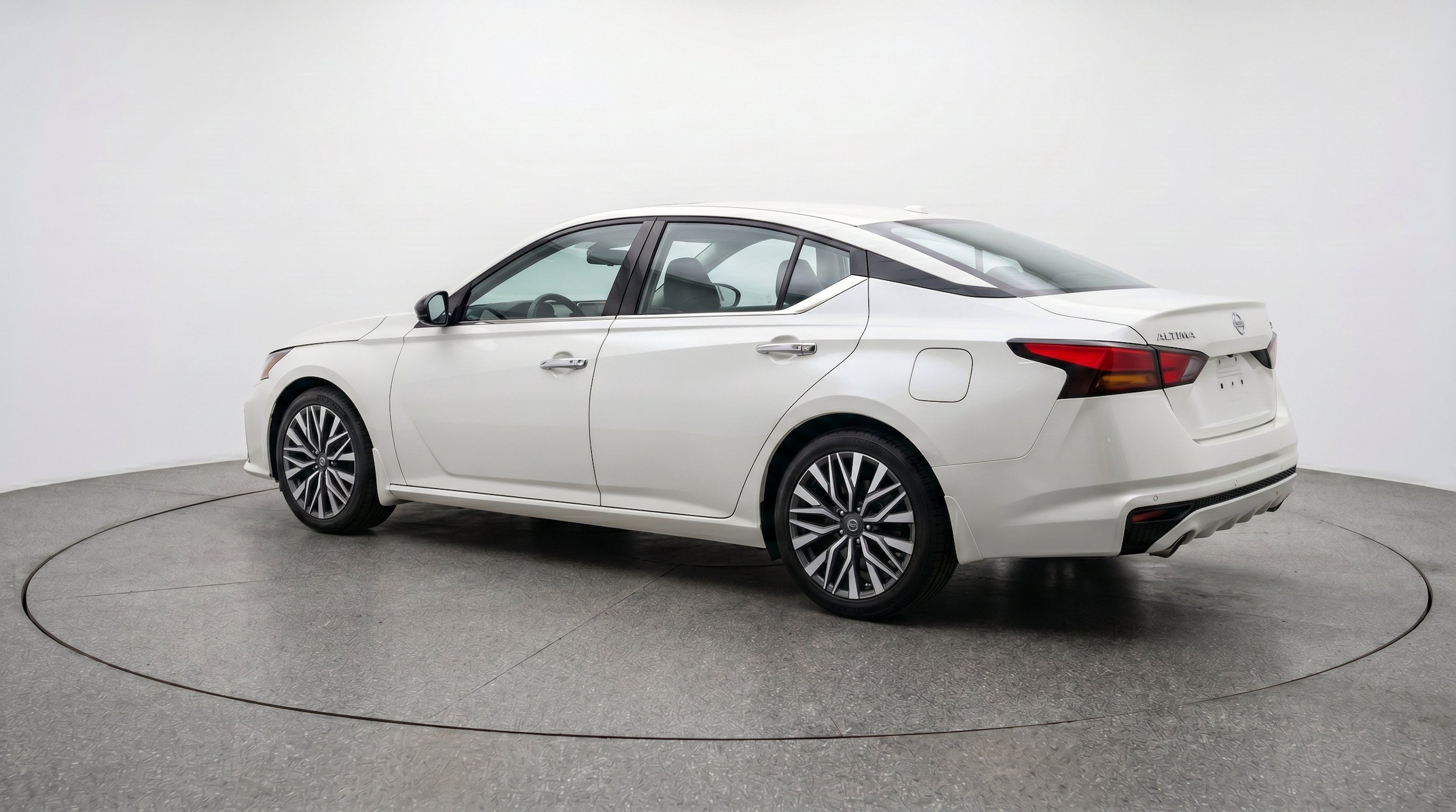 Thumbnail: 2025 Nissan Altima - 6