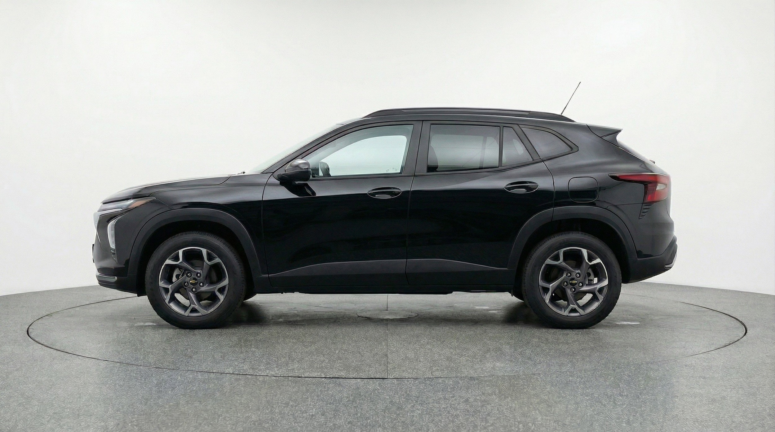 Thumbnail: 2025 Chevrolet Trax - 5