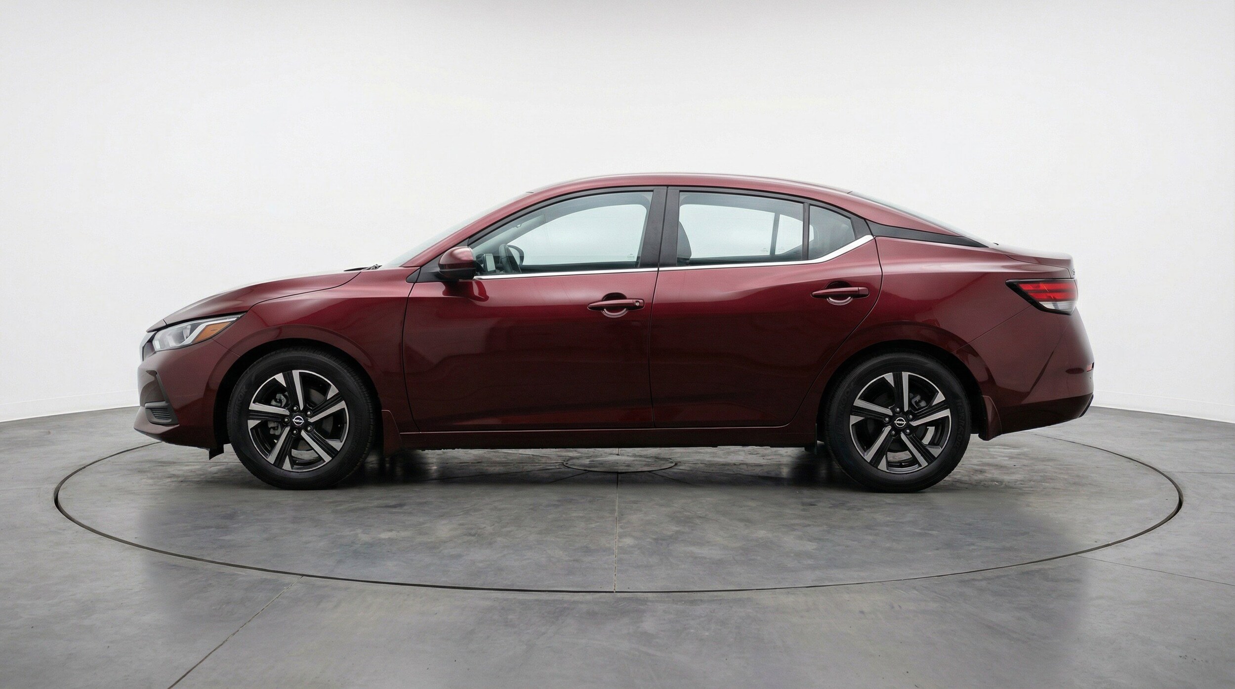 Thumbnail: 2025 Nissan Sentra - 5