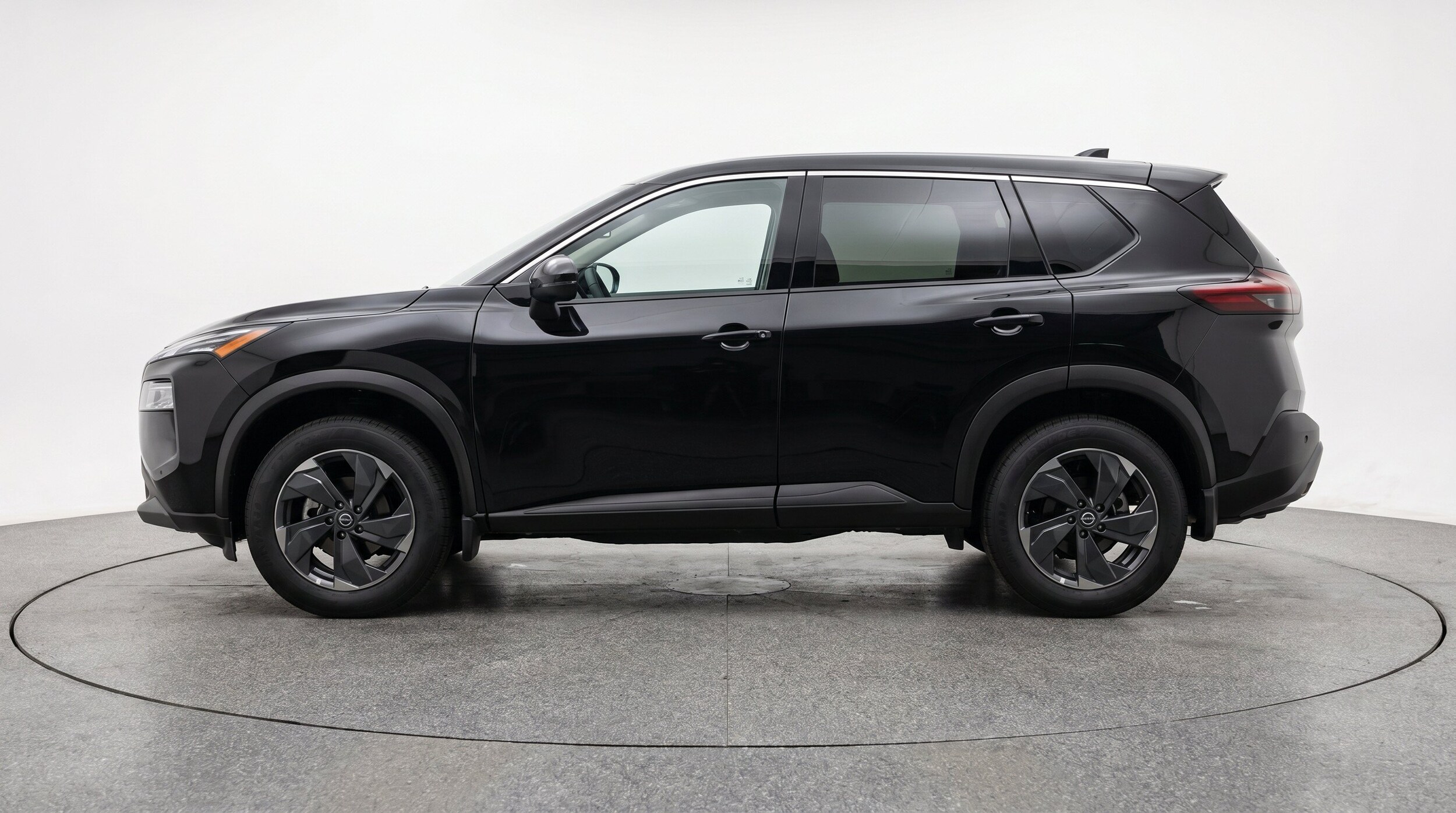 Thumbnail: 2025 Nissan Rogue - 5