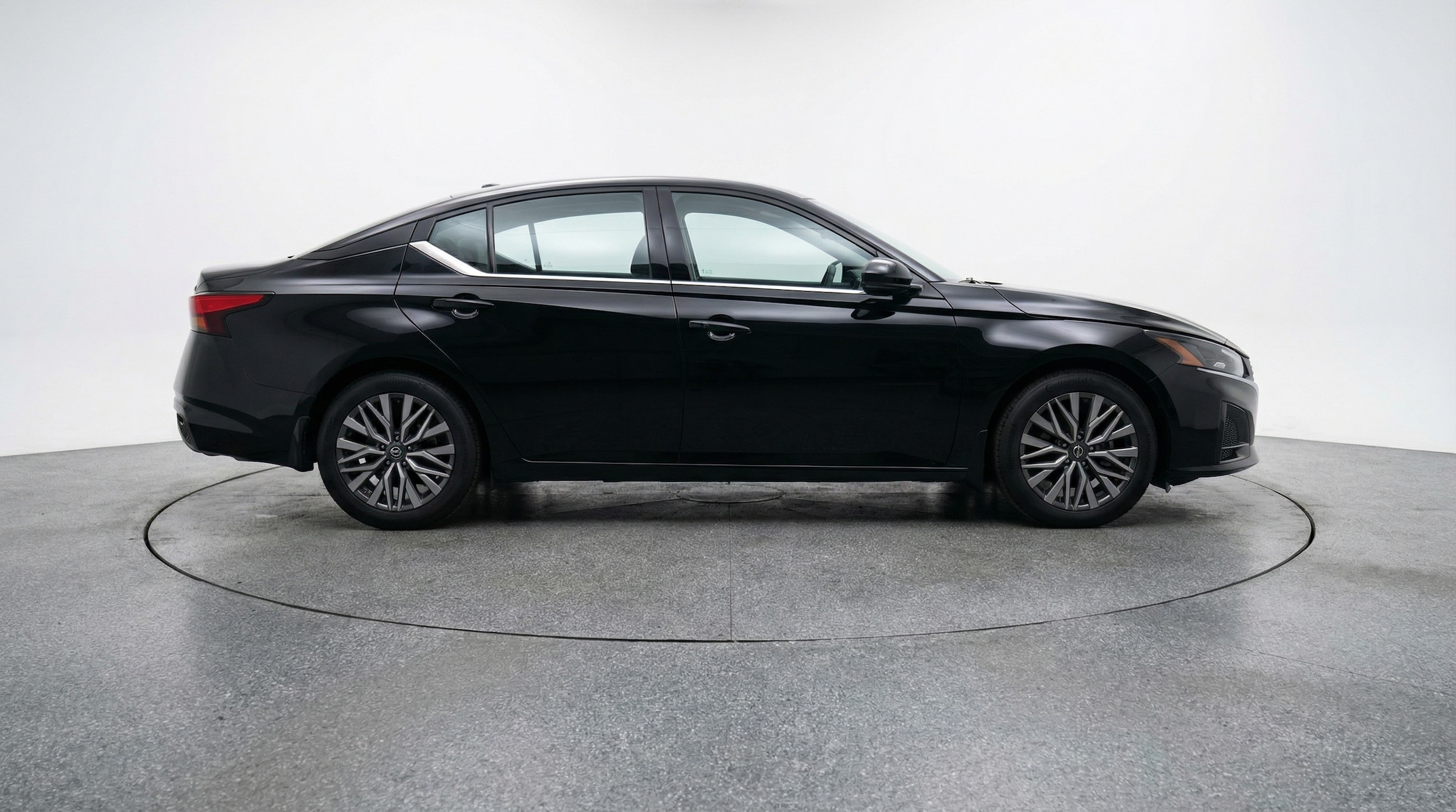 Thumbnail: 2025 Nissan Altima - 8