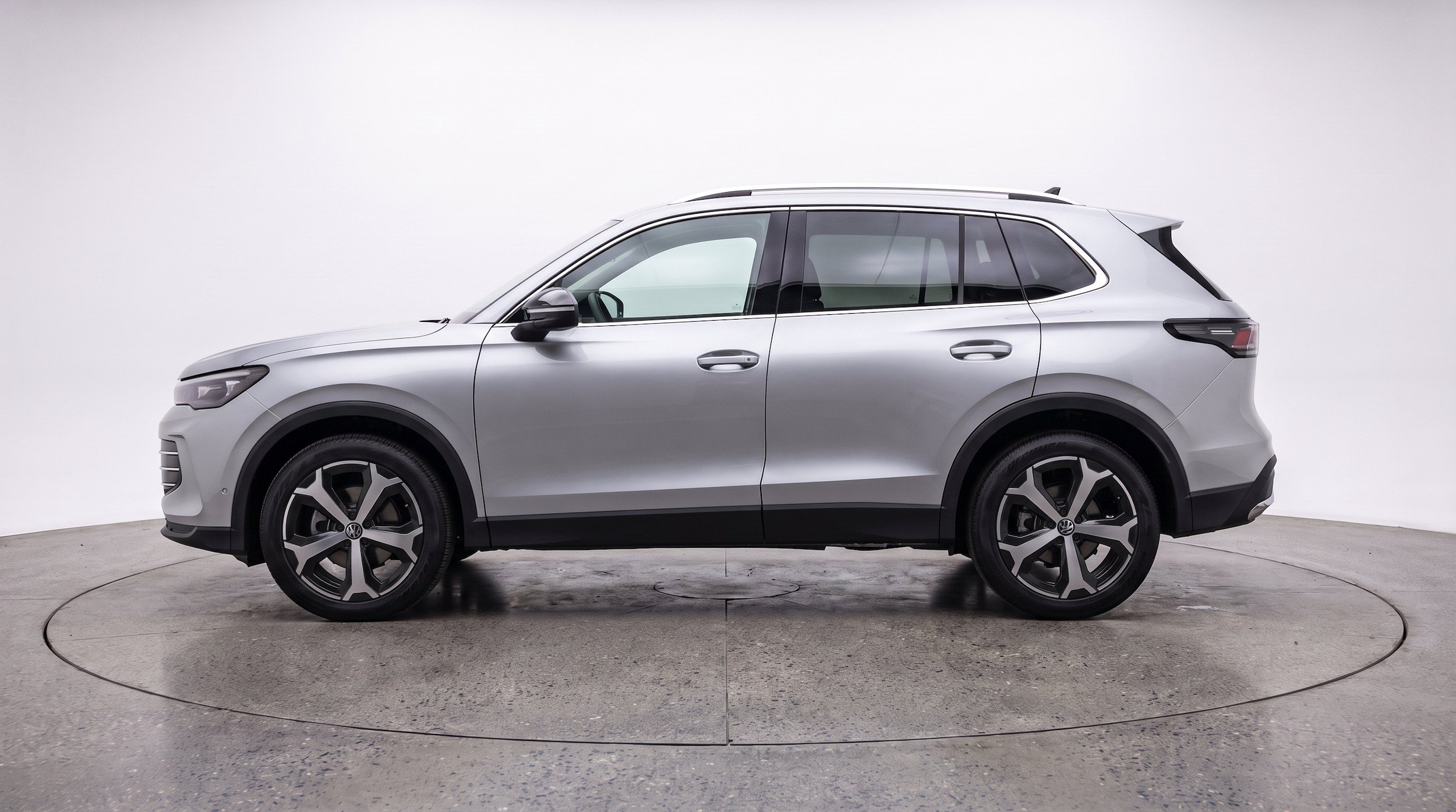 Thumbnail: 2026 Volkswagen Tiguan - 5