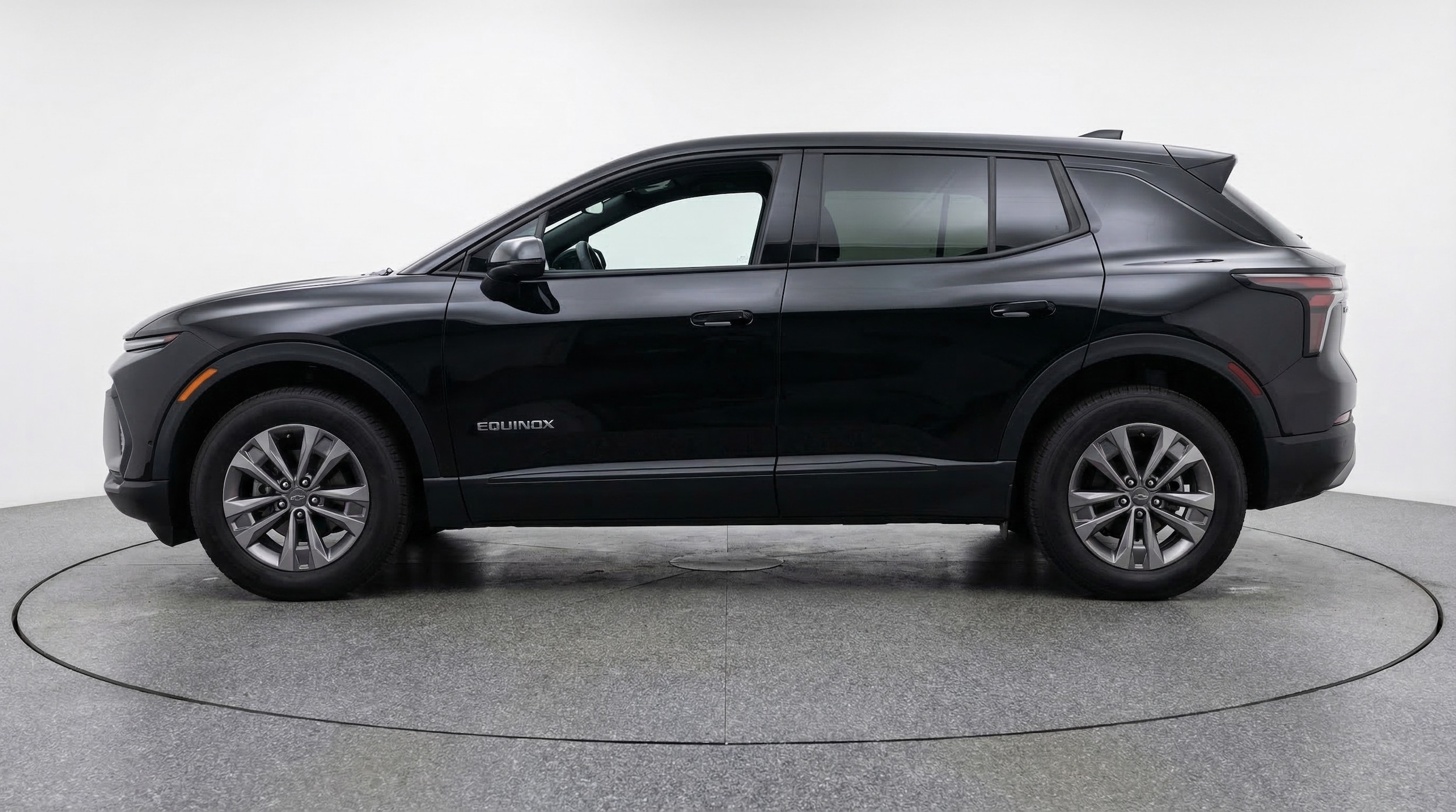 Thumbnail: 2025 Chevrolet Equinox - 4