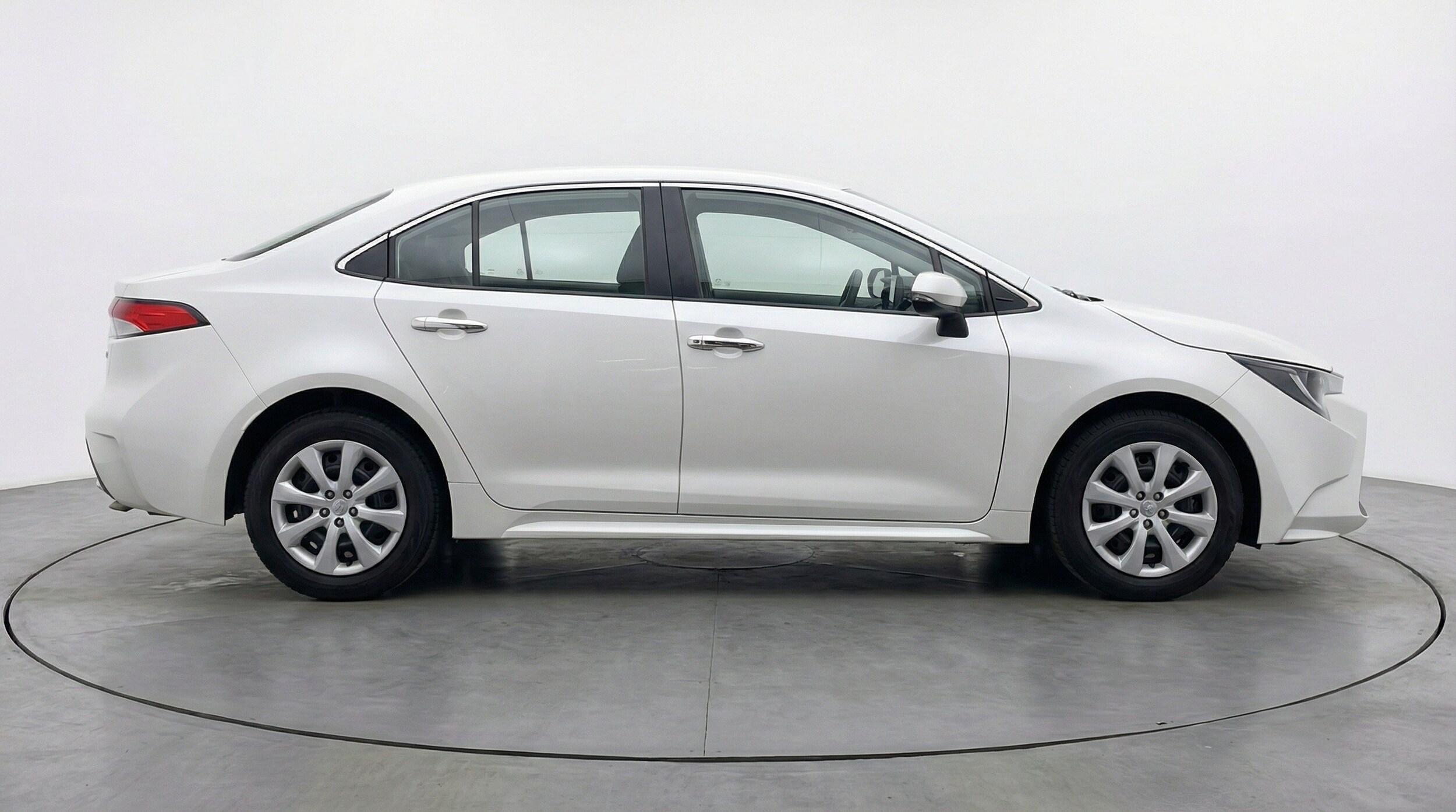 Thumbnail: 2025 Toyota Corolla - 11