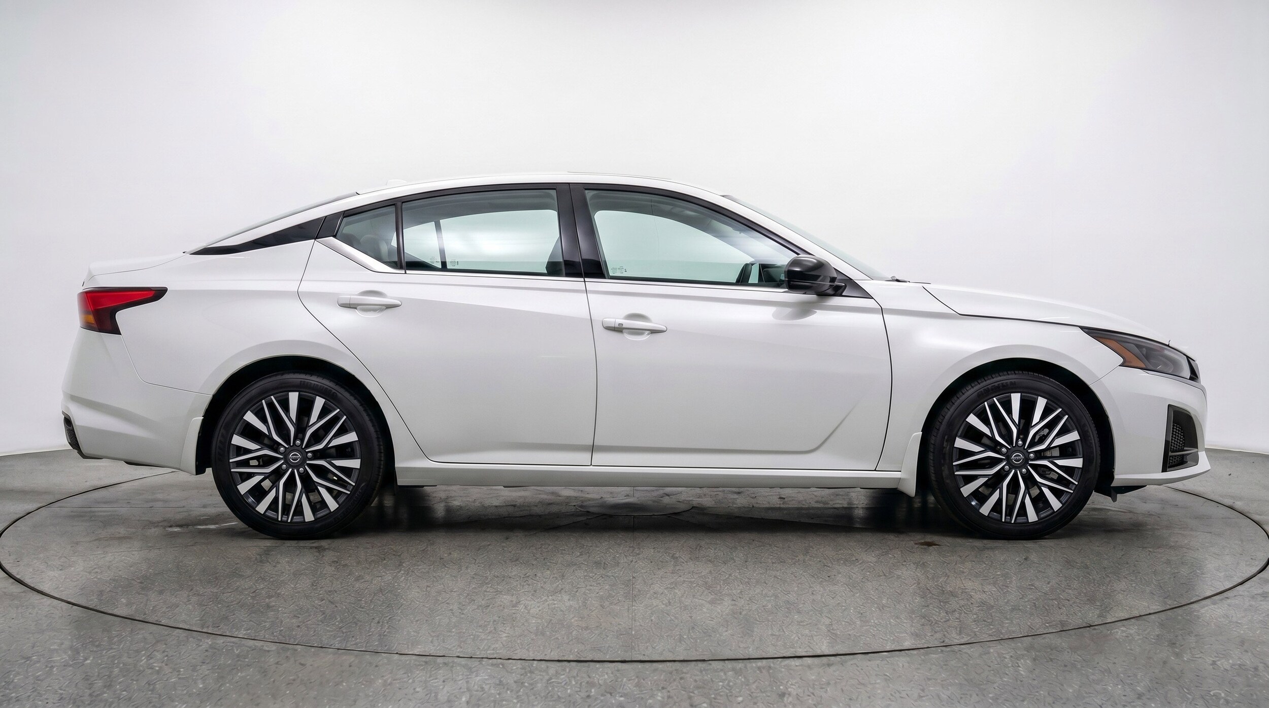 Thumbnail: 2025 Nissan Altima - 11