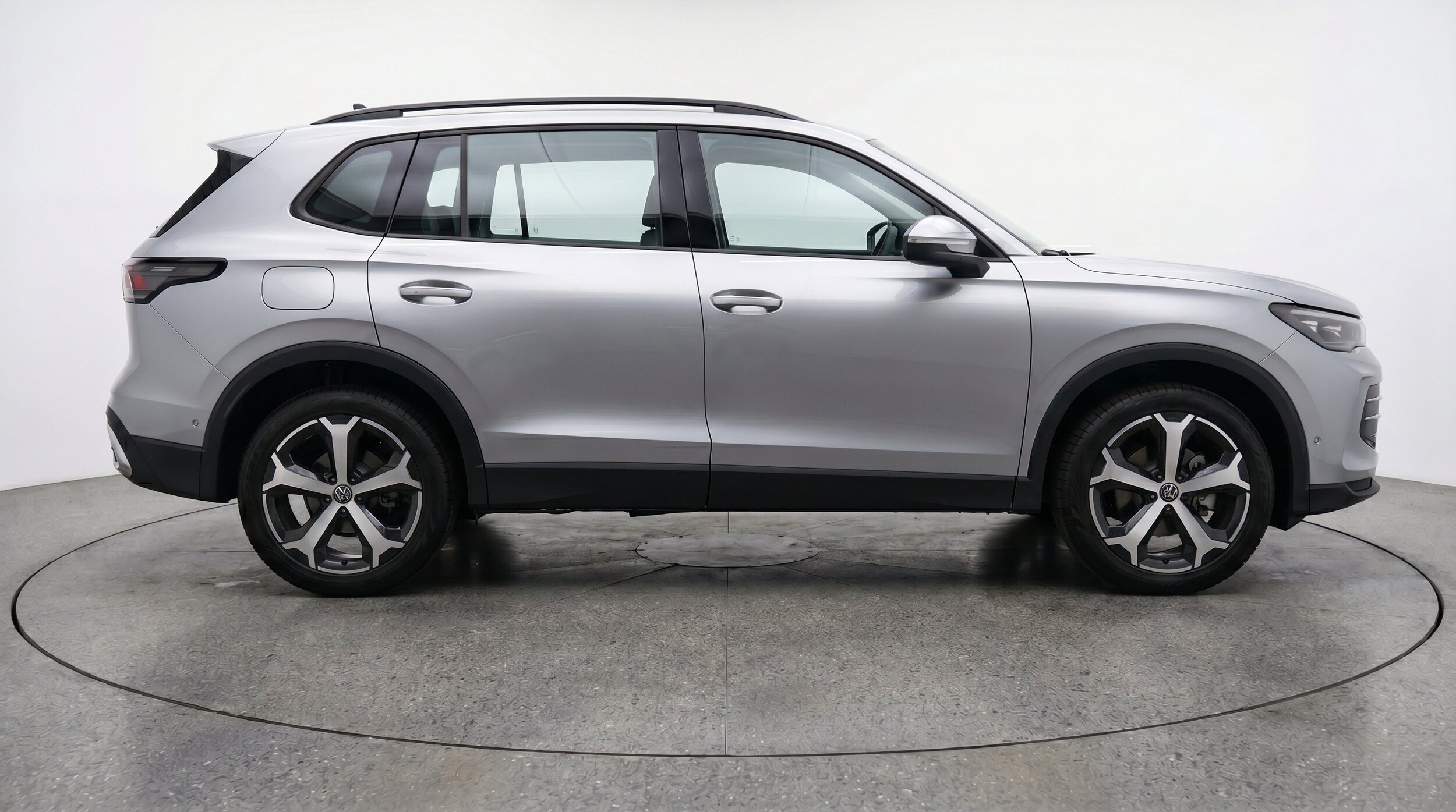 Thumbnail: 2026 Volkswagen Tiguan - 11