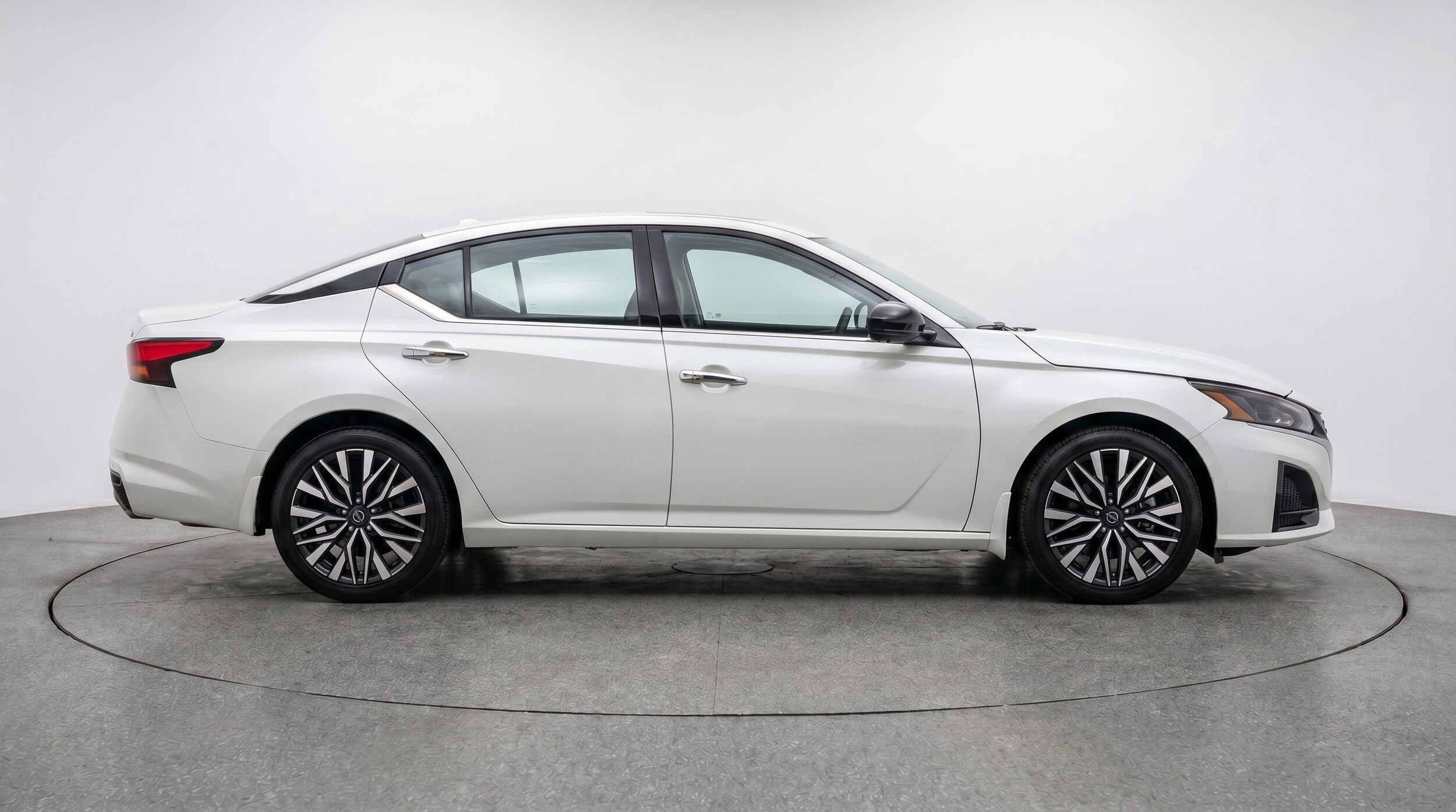Thumbnail: 2025 Nissan Altima - 11