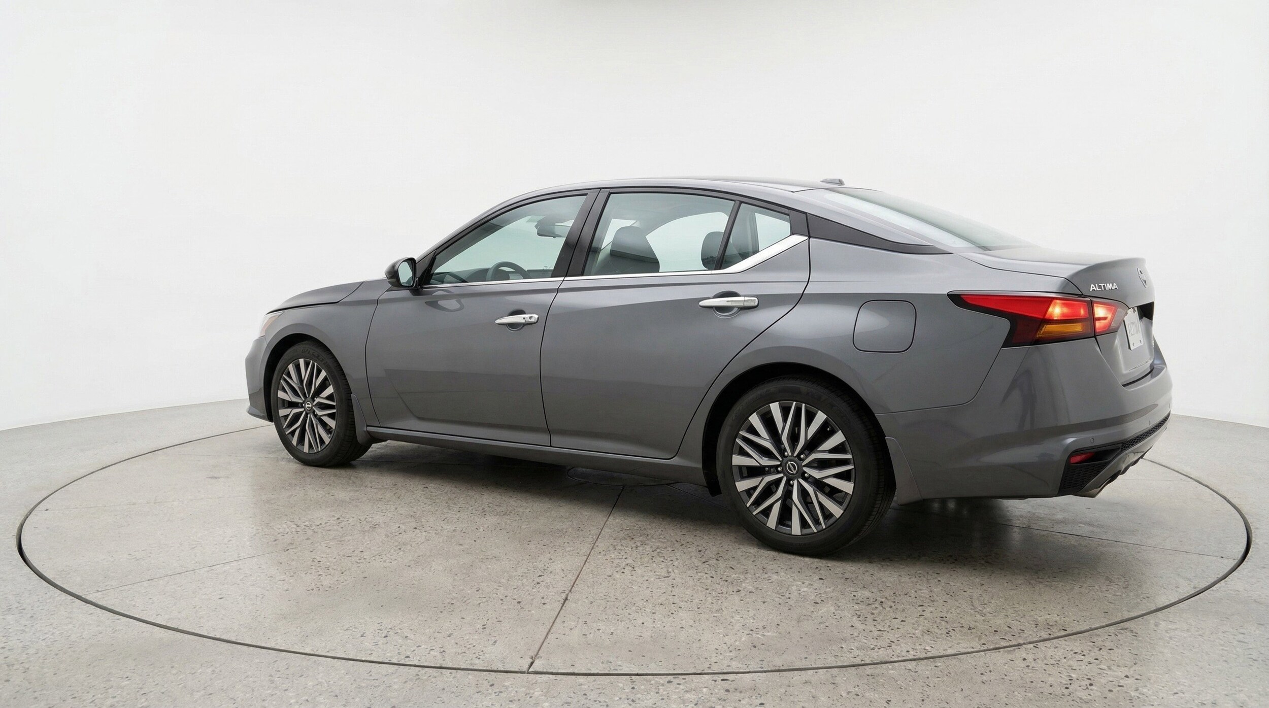 Thumbnail: 2025 Nissan Altima - 6