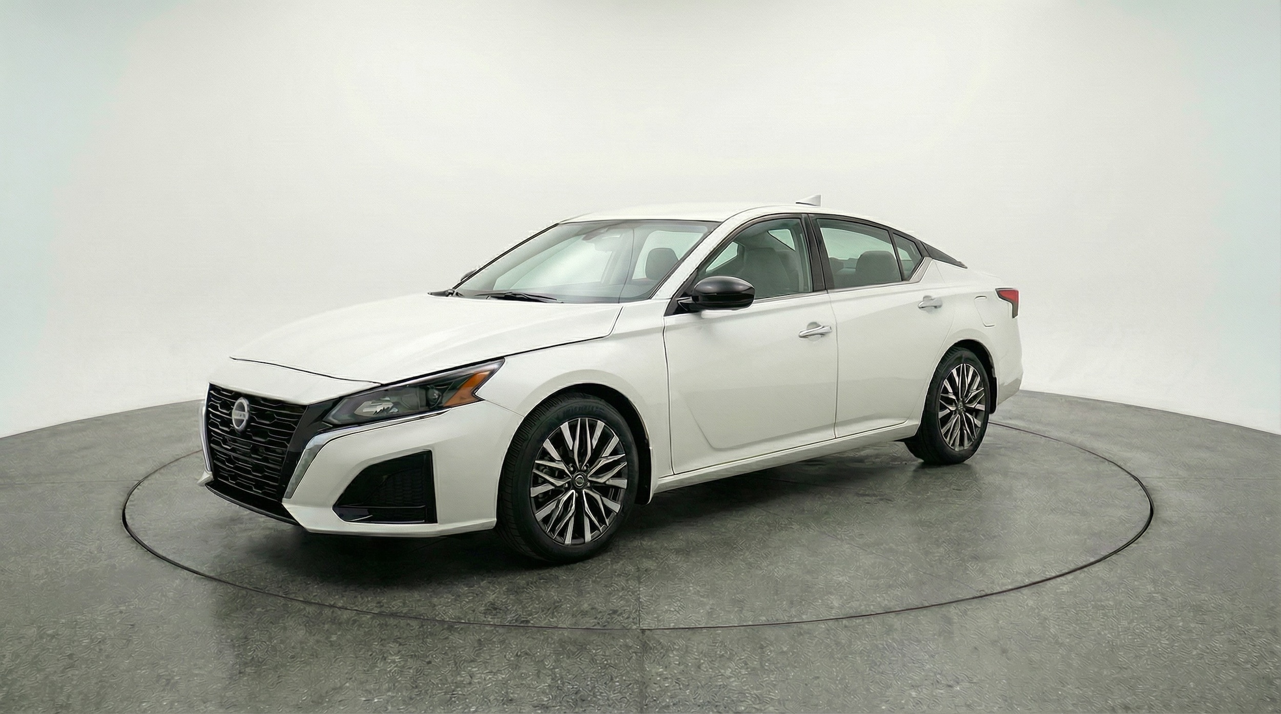 Thumbnail: 2025 Nissan Altima - 3