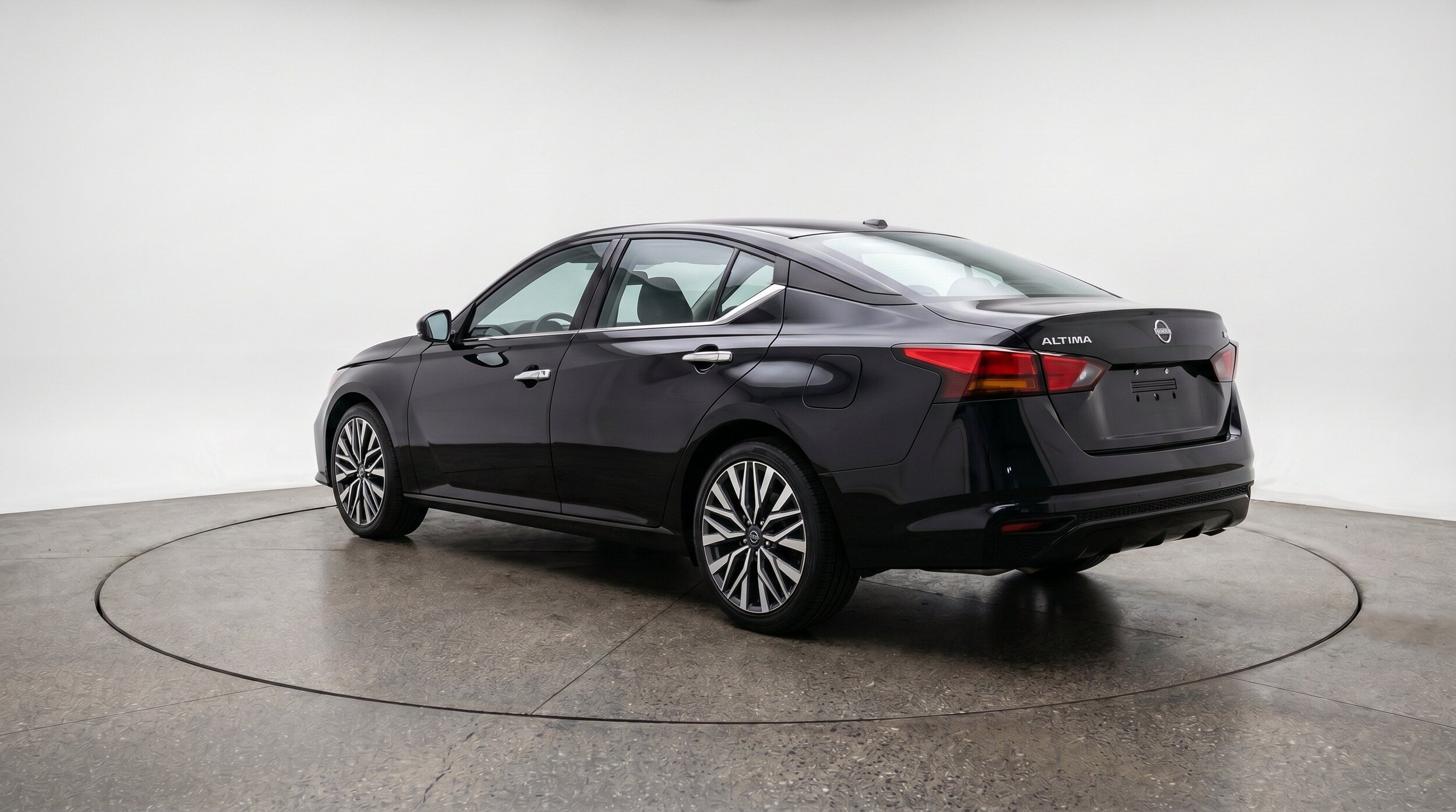 Thumbnail: 2025 Nissan Altima - 6